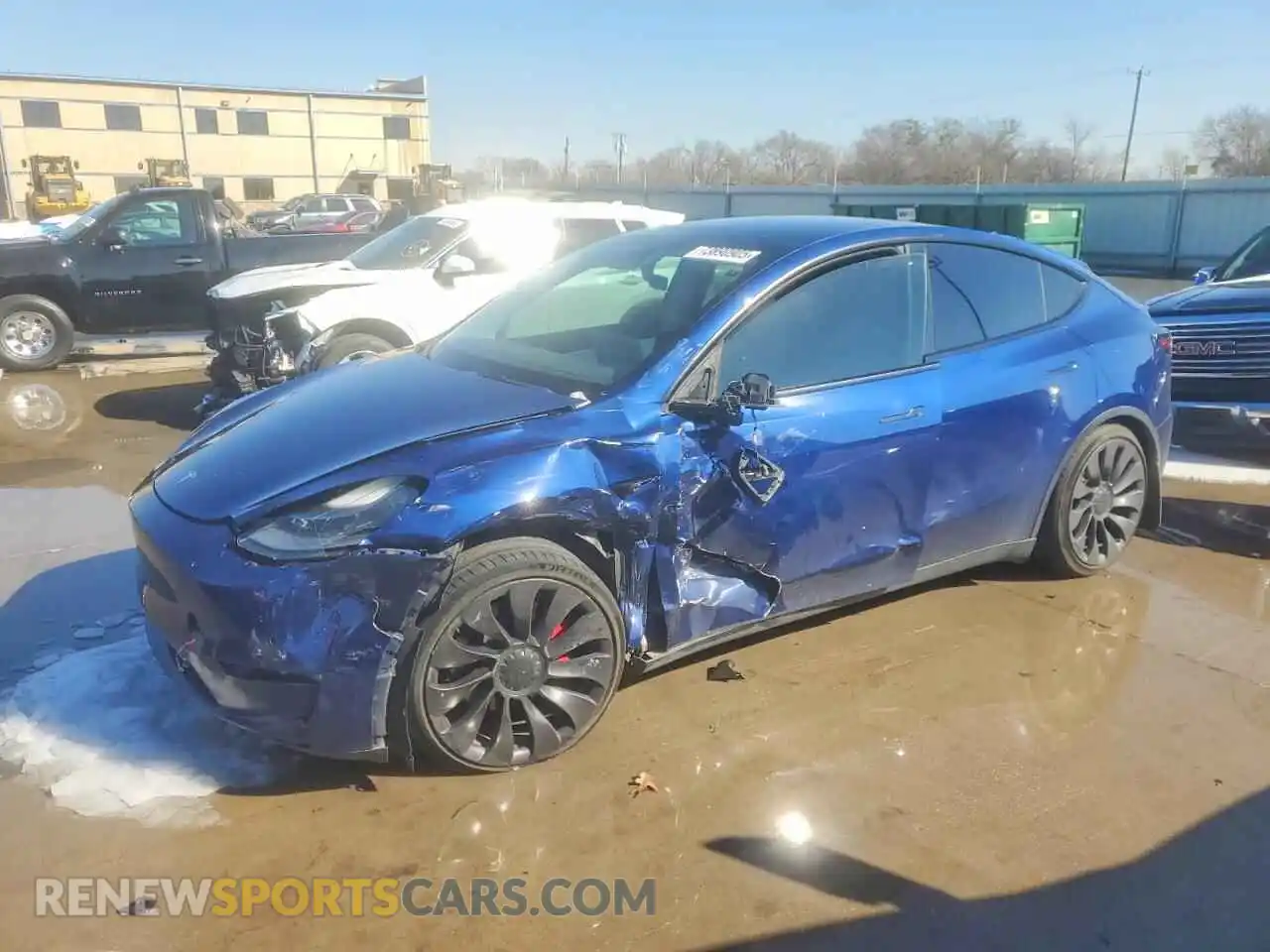 1 Photograph of a damaged car 5YJYGDEF1MF211590 TESLA MODEL Y 2021