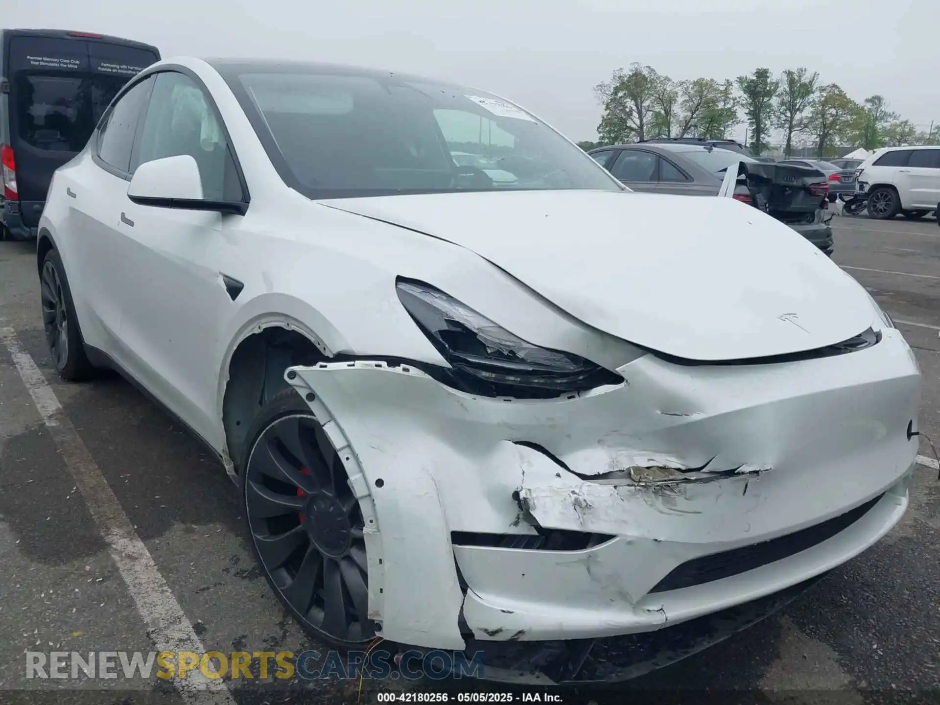 1 Photograph of a damaged car 5YJYGDEF1MF251359 TESLA MODEL Y 2021