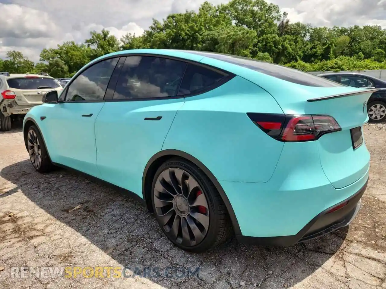 2 Photograph of a damaged car 5YJYGDEF1MF269778 TESLA MODEL Y 2021