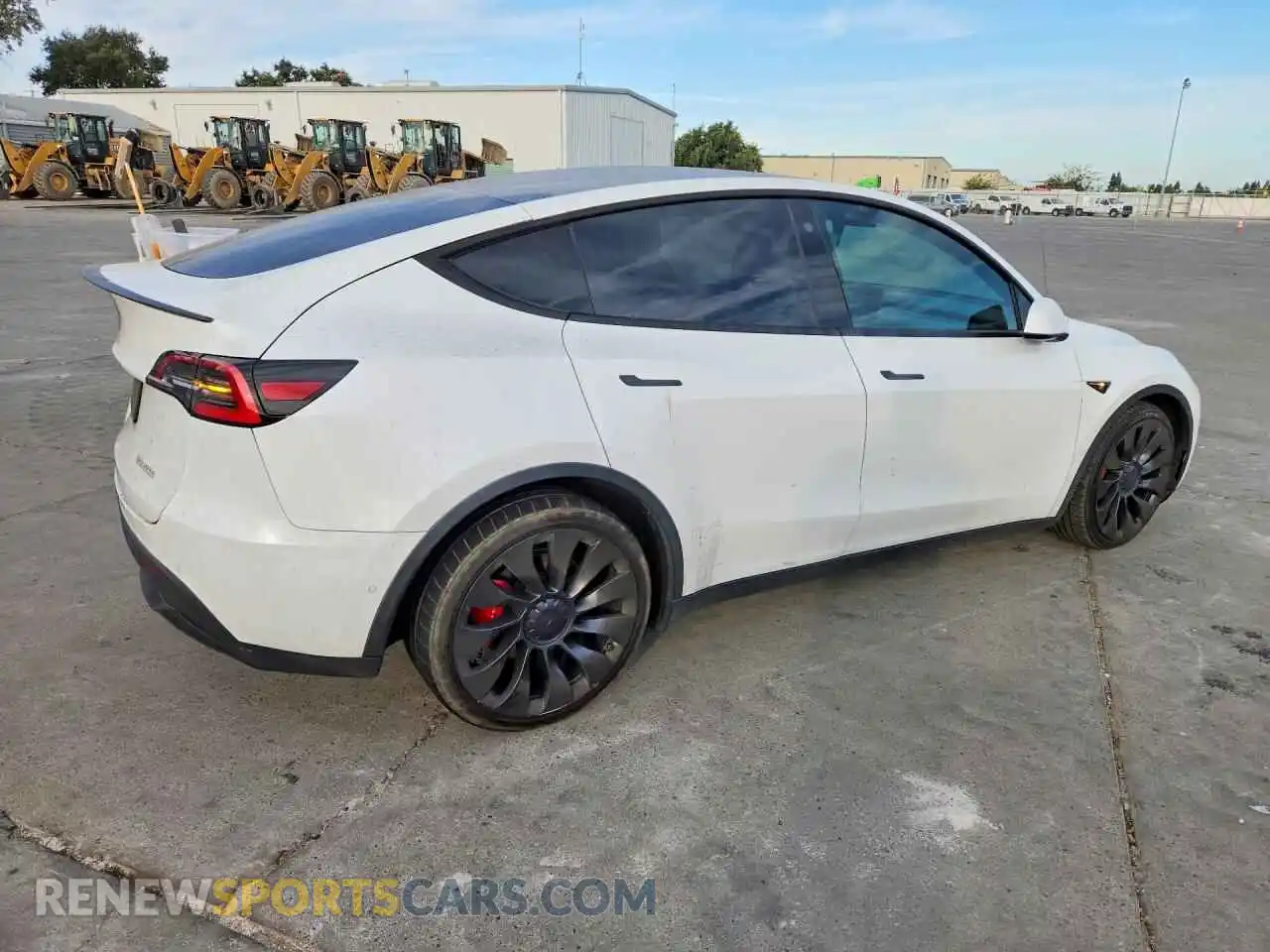 3 Photograph of a damaged car 5YJYGDEF2MF137015 TESLA MODEL Y 2021