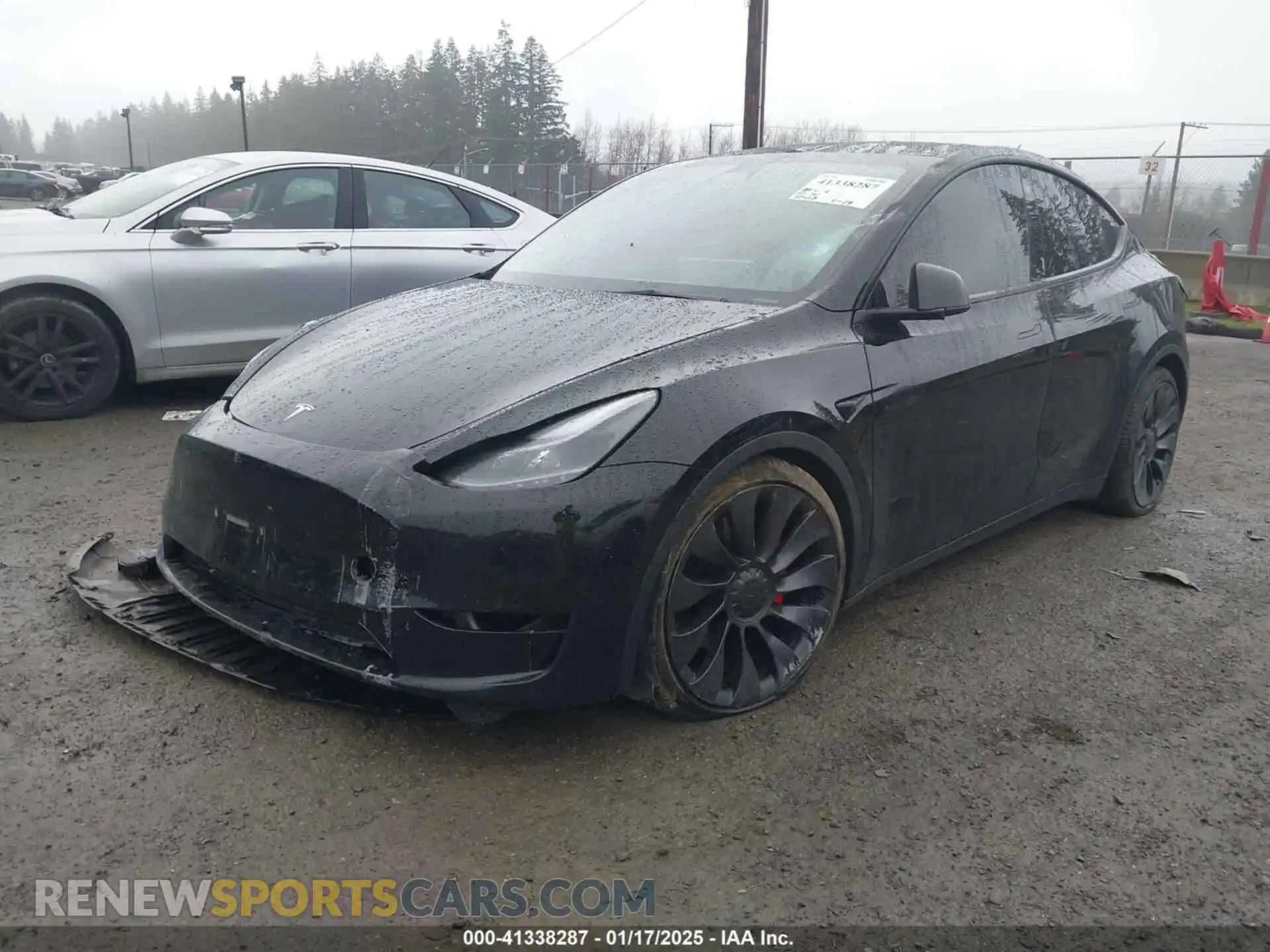 2 Photograph of a damaged car 5YJYGDEF2MF215938 TESLA MODEL Y 2021