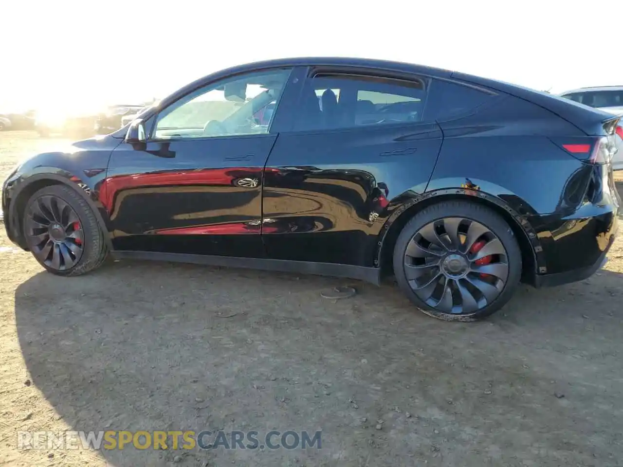 2 Photograph of a damaged car 5YJYGDEF2MF251788 TESLA MODEL Y 2021