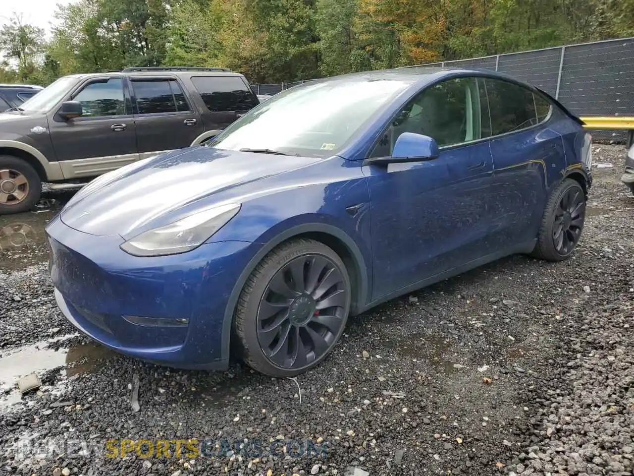 1 Photograph of a damaged car 5YJYGDEF2MF267490 TESLA MODEL Y 2021