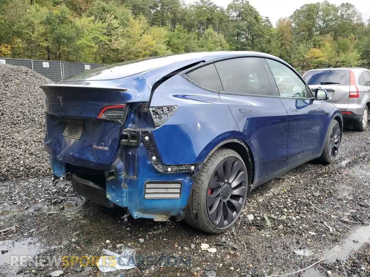 3 Photograph of a damaged car 5YJYGDEF2MF267490 TESLA MODEL Y 2021