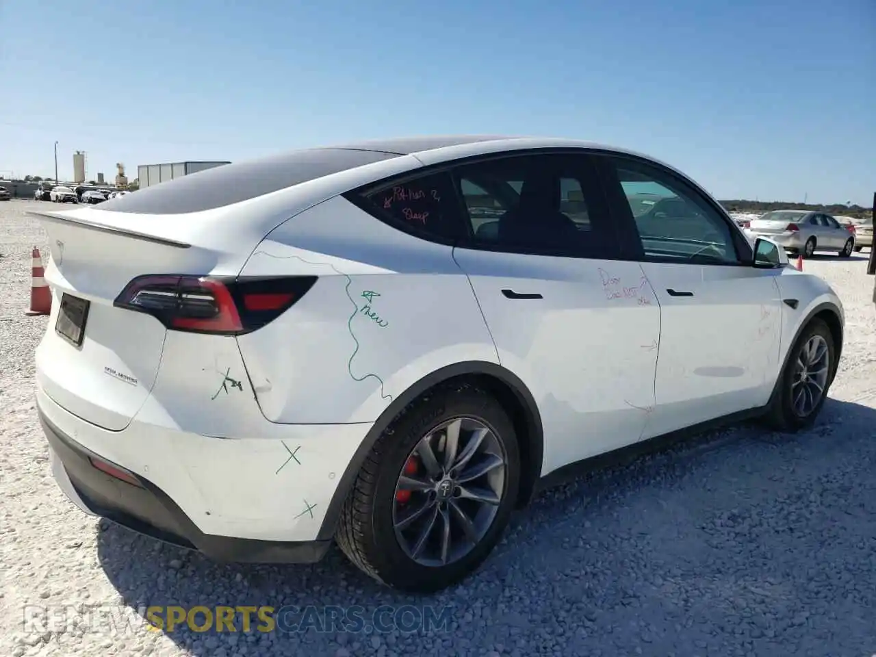 3 Photograph of a damaged car 5YJYGDEF3MF092330 TESLA MODEL Y 2021