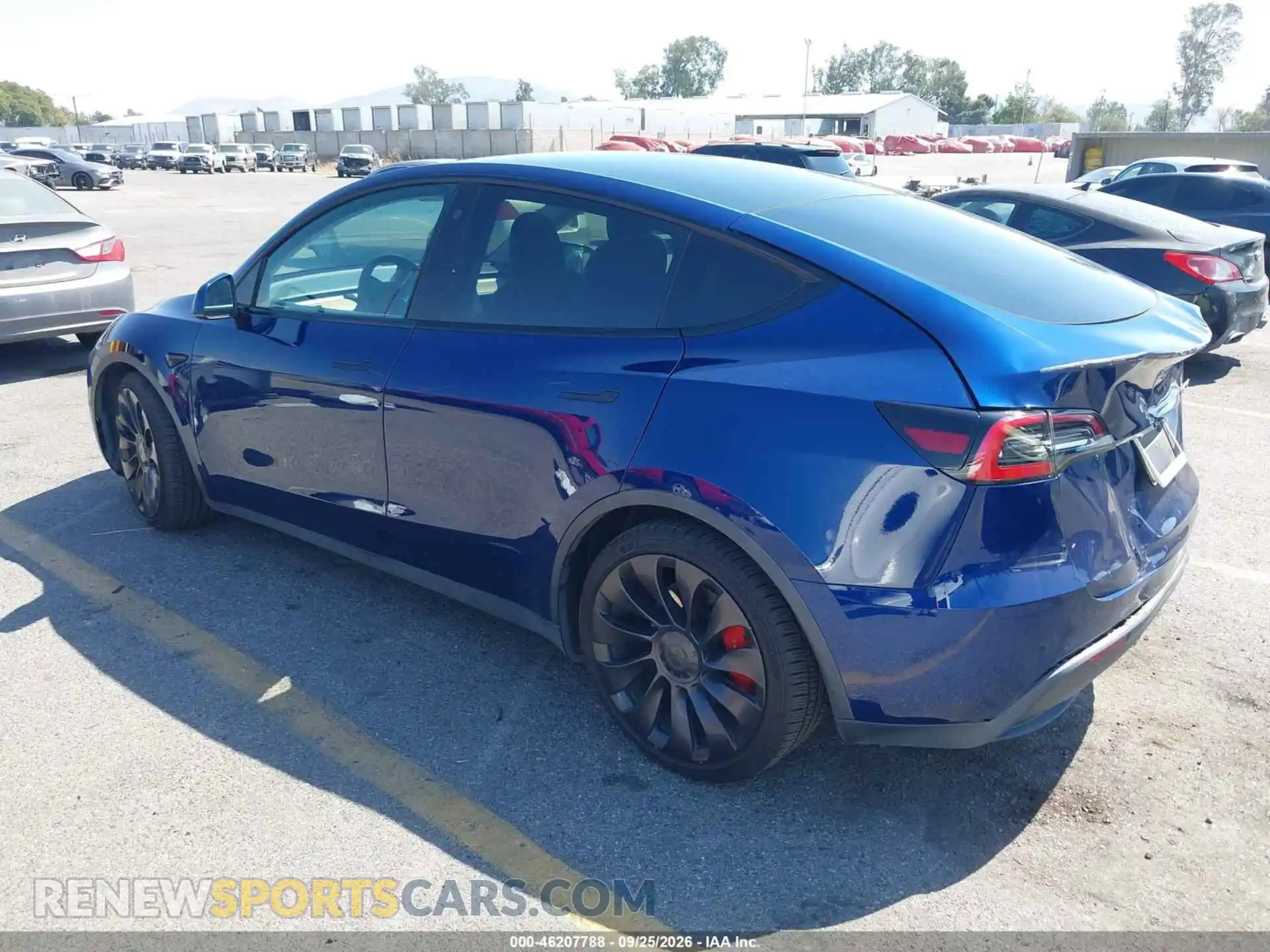 3 Photograph of a damaged car 5YJYGDEF3MF098600 TESLA MODEL Y 2021