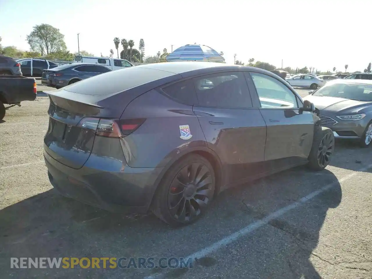 3 Photograph of a damaged car 5YJYGDEF3MF194730 TESLA MODEL Y 2021