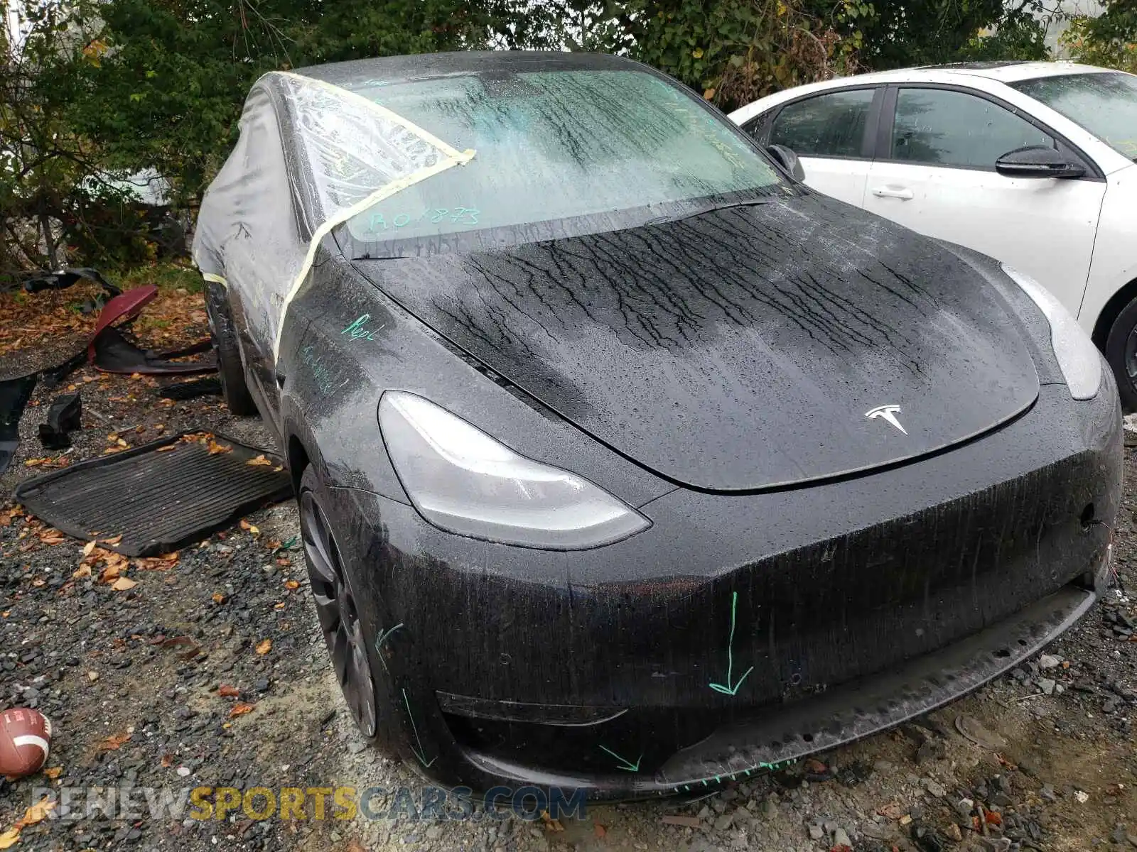 1 Photograph of a damaged car 5YJYGDEF3MF242999 TESLA MODEL Y 2021