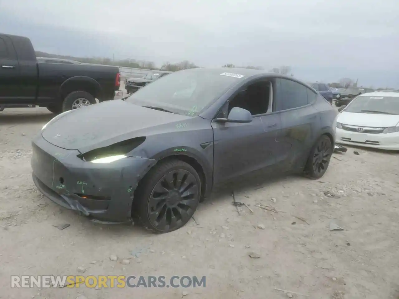 1 Photograph of a damaged car 5YJYGDEF3MF252755 TESLA MODEL Y 2021