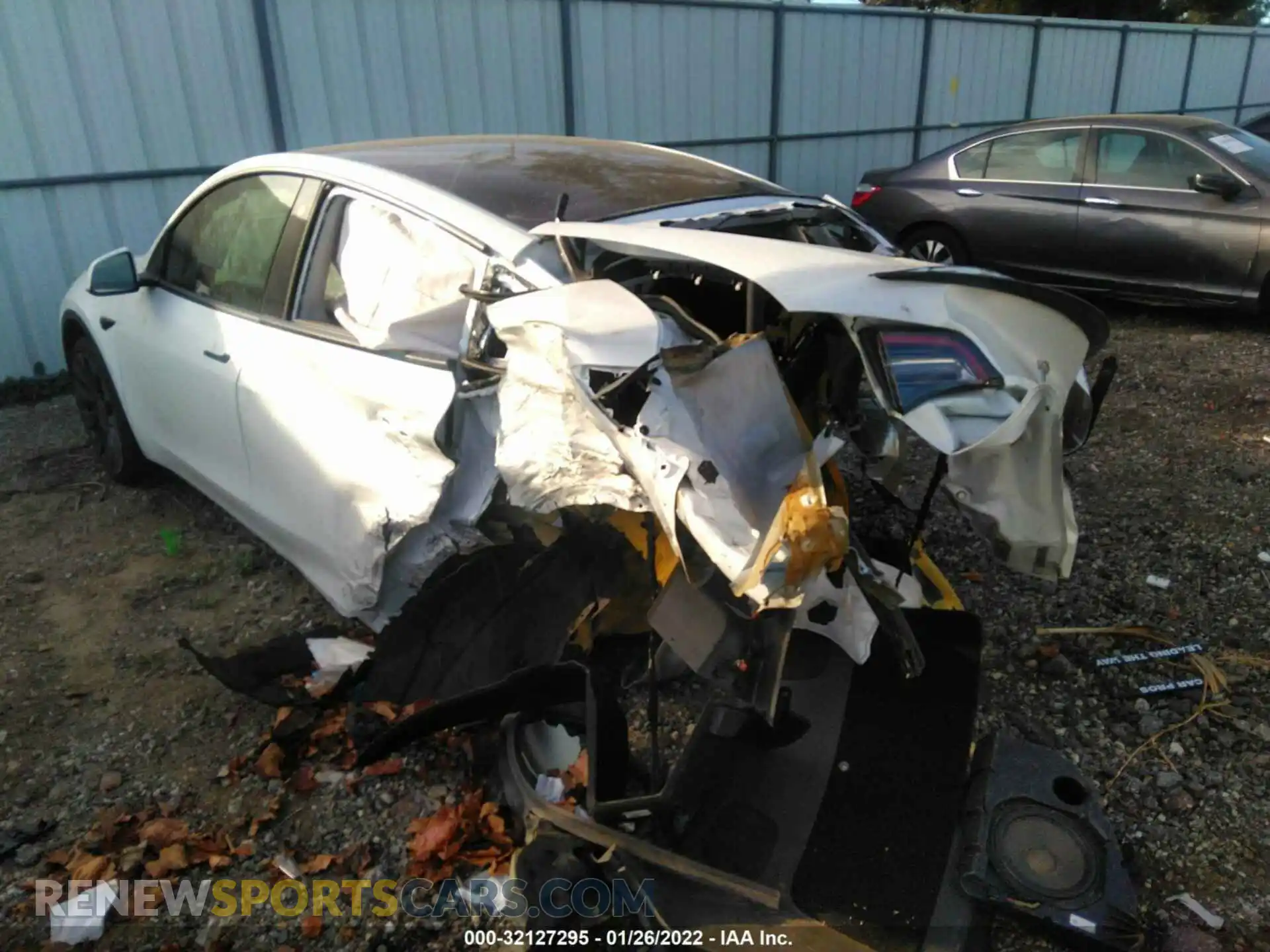 3 Photograph of a damaged car 5YJYGDEF4MF092238 TESLA MODEL Y 2021