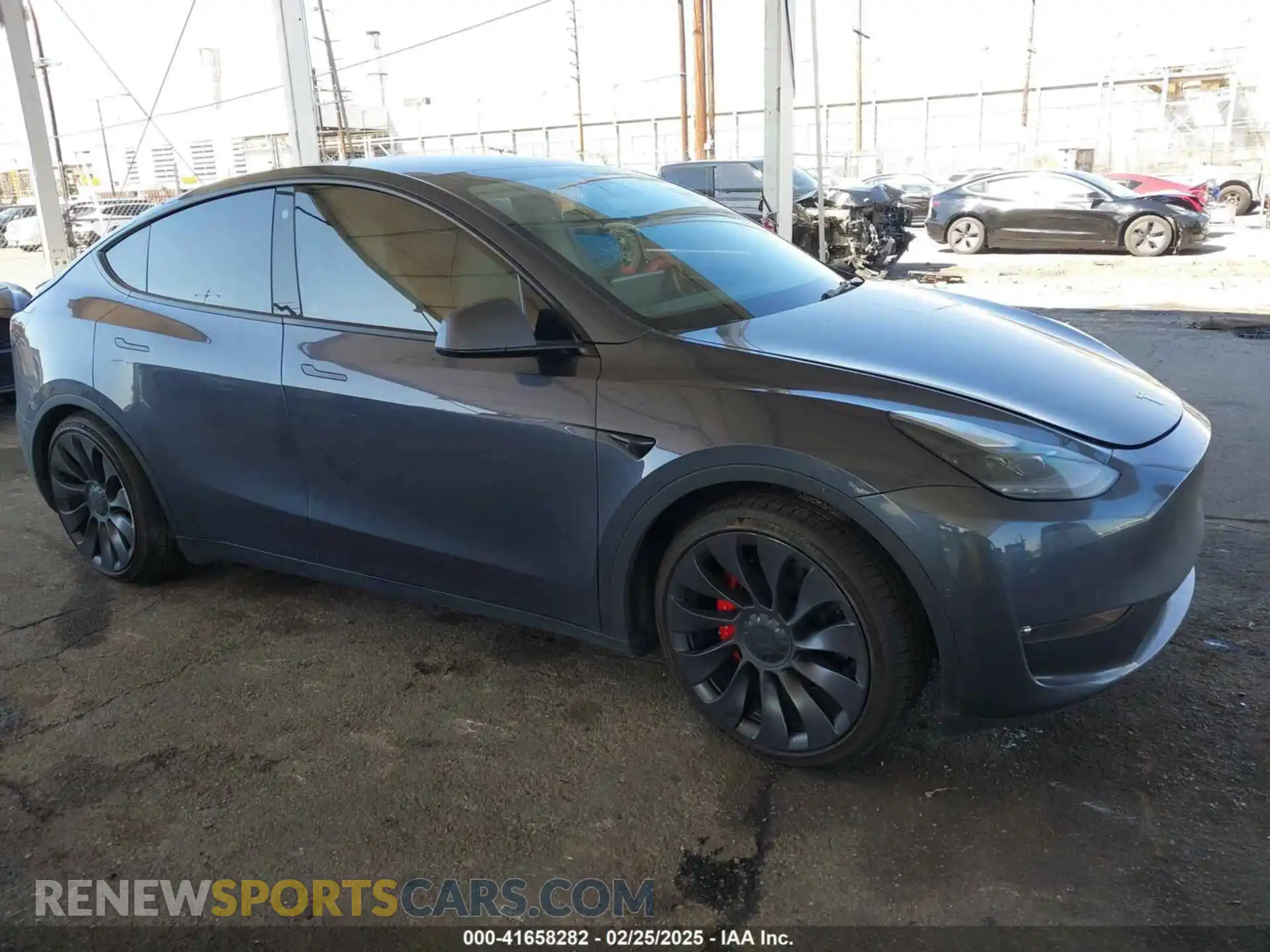 1 Фотография поврежденного автомобиля 5YJYGDEF4MF201989 TESLA MODEL Y 2021