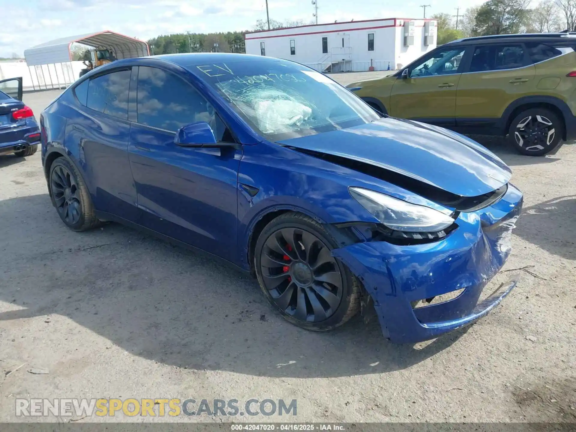 1 Photograph of a damaged car 5YJYGDEF4MF230487 TESLA MODEL Y 2021