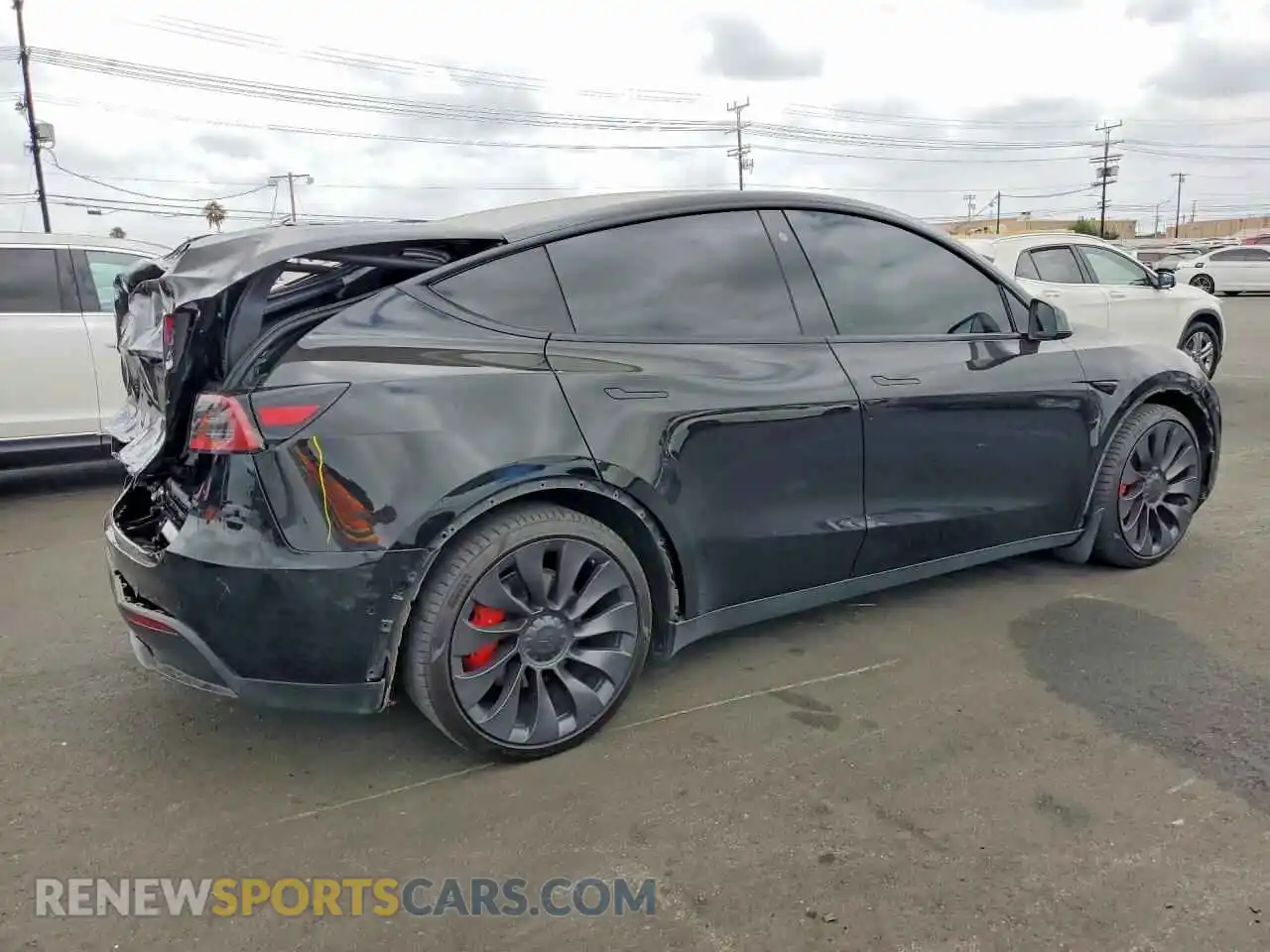 3 fotografías del automóvil dañado 5YJYGDEF4MF251971 TESLA MODEL Y 2021