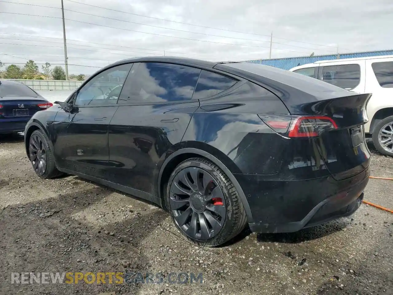 2 Photograph of a damaged car 5YJYGDEF4MF252361 TESLA MODEL Y 2021