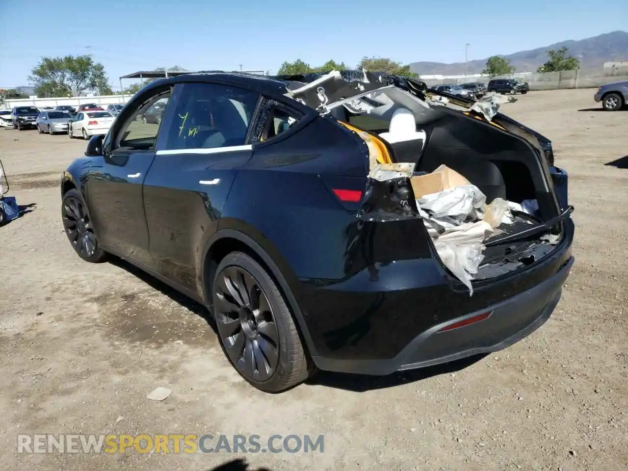 3 Photograph of a damaged car 5YJYGDEF4MF303924 TESLA MODEL Y 2021