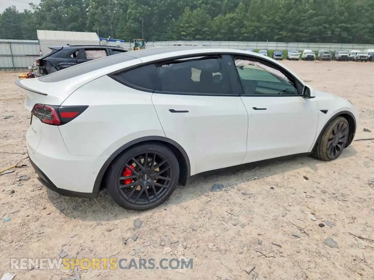 3 Photograph of a damaged car 5YJYGDEF5MF251753 TESLA MODEL Y 2021