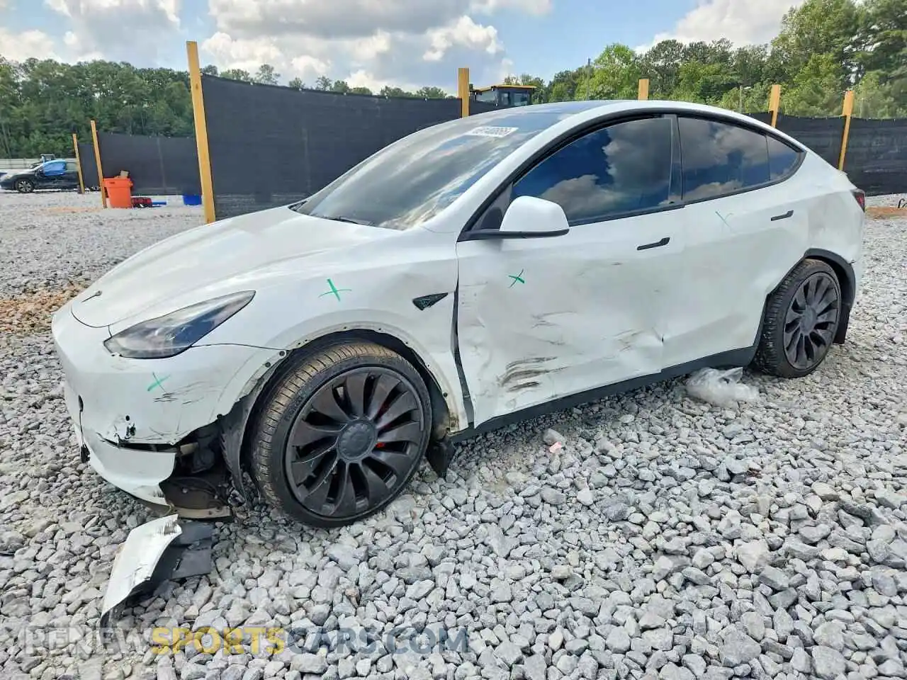 1 Photograph of a damaged car 5YJYGDEF5MF304399 TESLA MODEL Y 2021