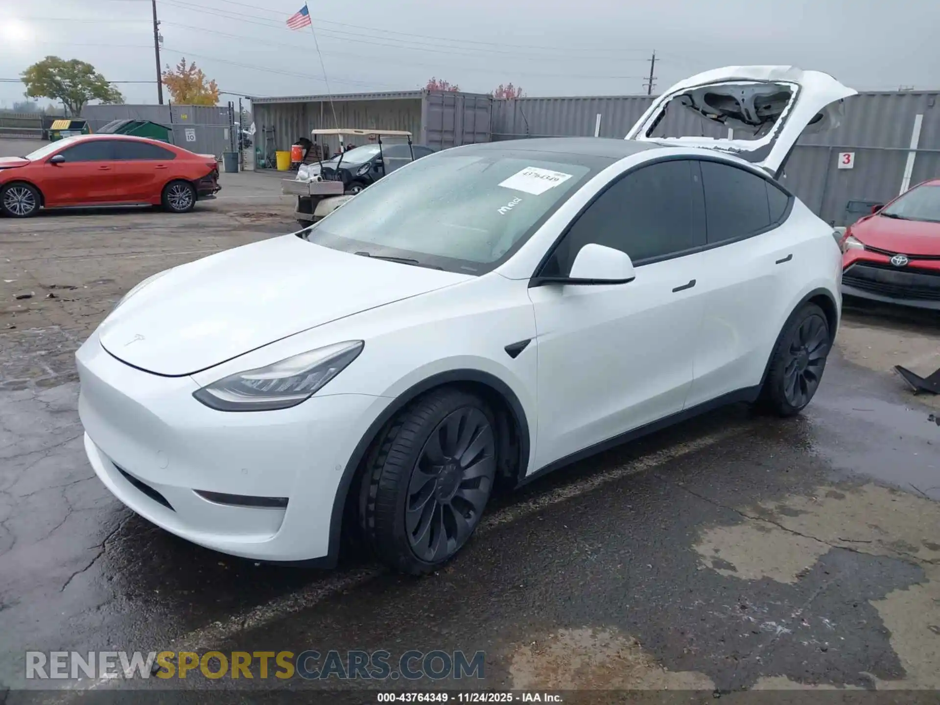 2 Photograph of a damaged car 5YJYGDEF6MF073044 TESLA MODEL Y 2021