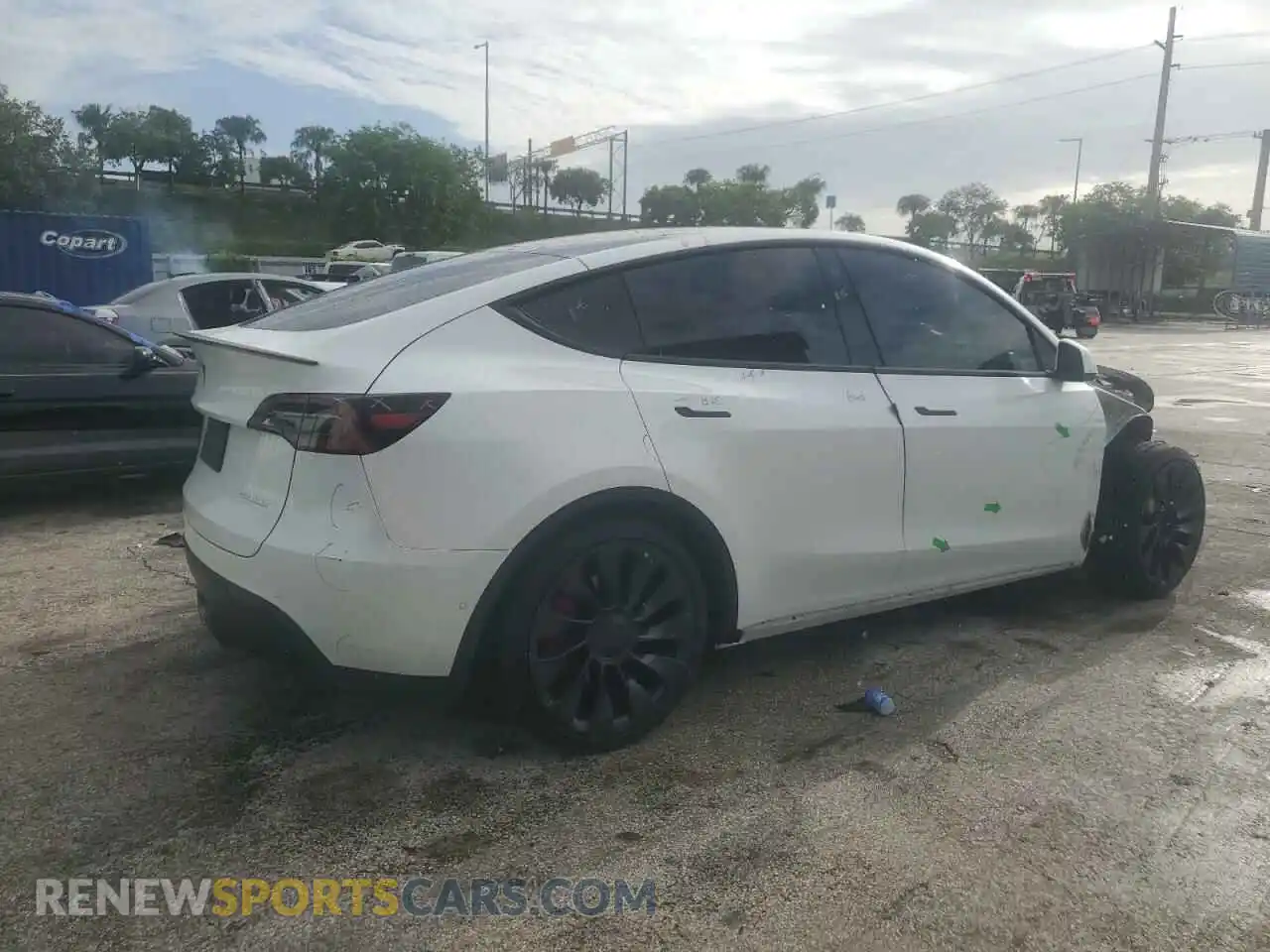 3 Photograph of a damaged car 5YJYGDEF6MF264690 TESLA MODEL Y 2021