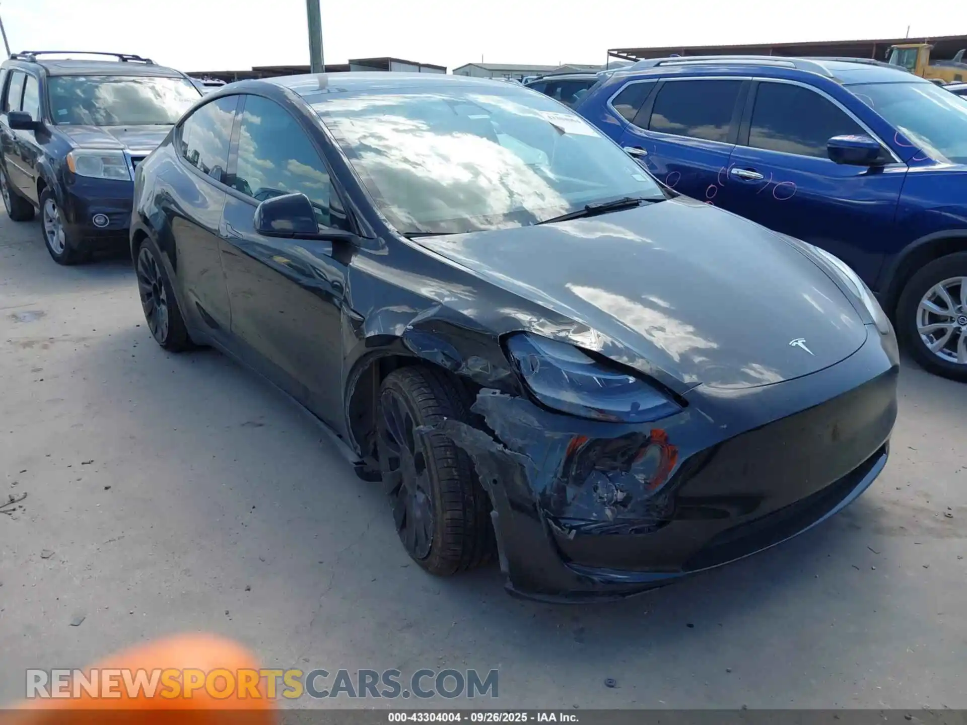 1 Photograph of a damaged car 5YJYGDEF7MF197324 TESLA MODEL Y 2021
