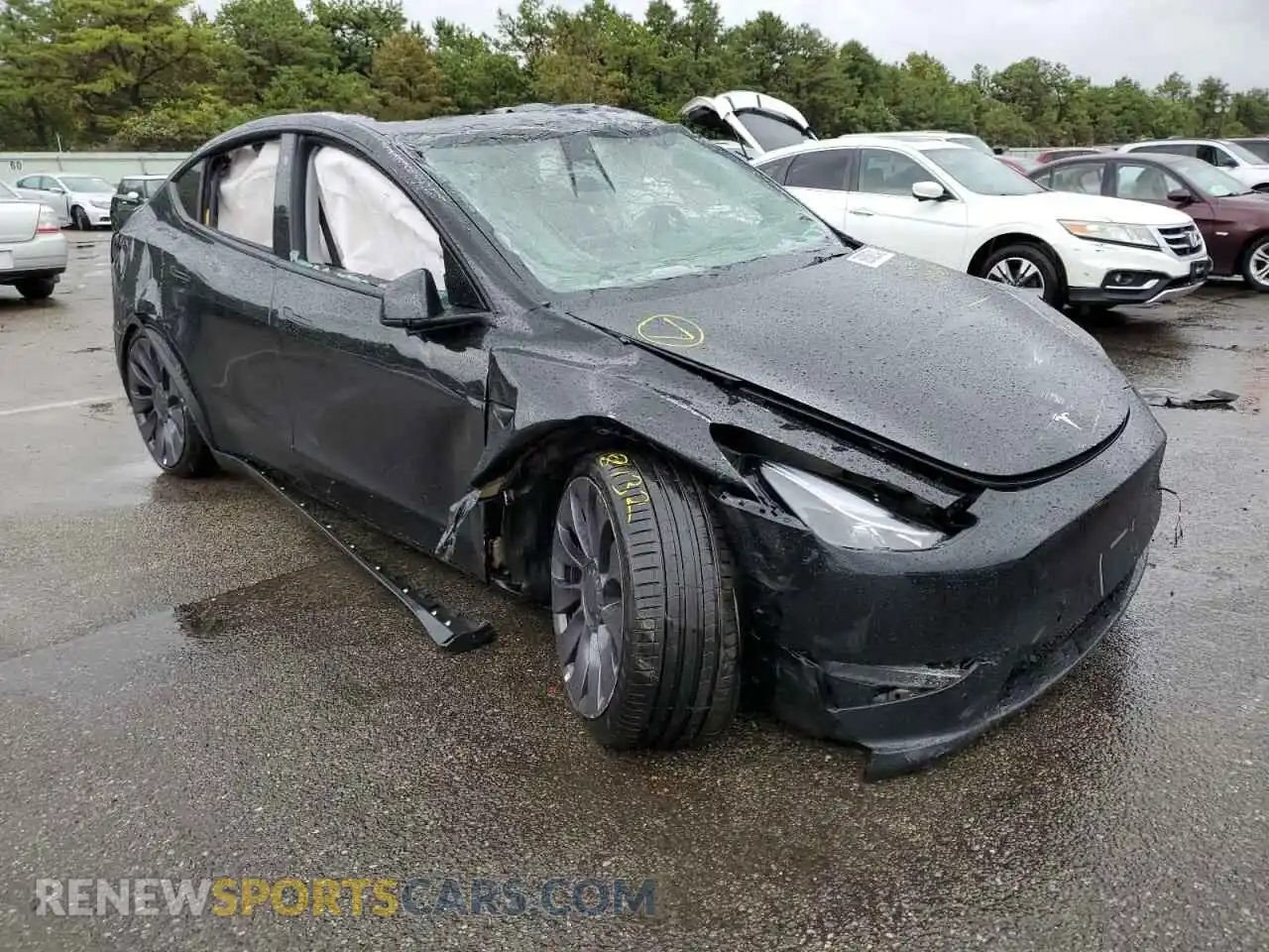 1 Photograph of a damaged car 5YJYGDEF7MF252953 TESLA MODEL Y 2021
