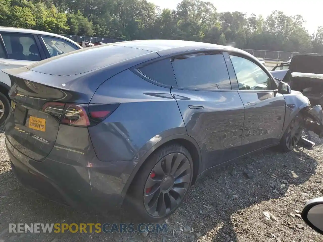 3 Photograph of a damaged car 5YJYGDEF7MF261099 TESLA MODEL Y 2021