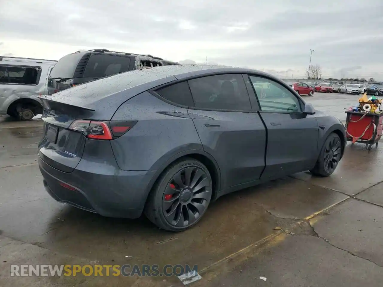 3 fotografías del automóvil dañado 5YJYGDEF8MF092257 TESLA MODEL Y 2021