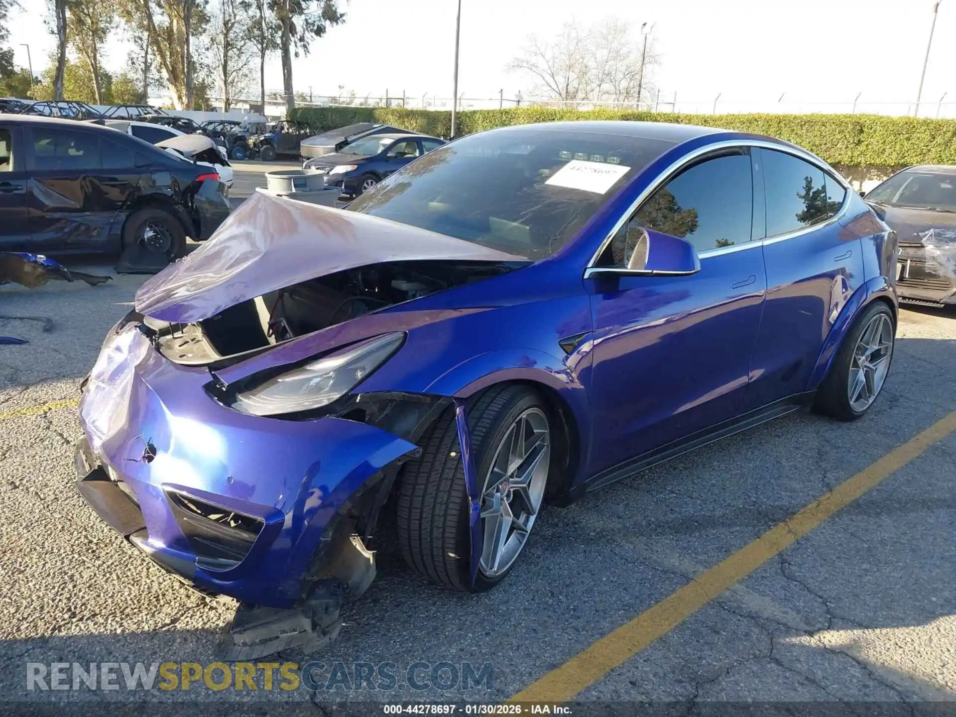 2 Photograph of a damaged car 5YJYGDEF8MF195081 TESLA MODEL Y 2021