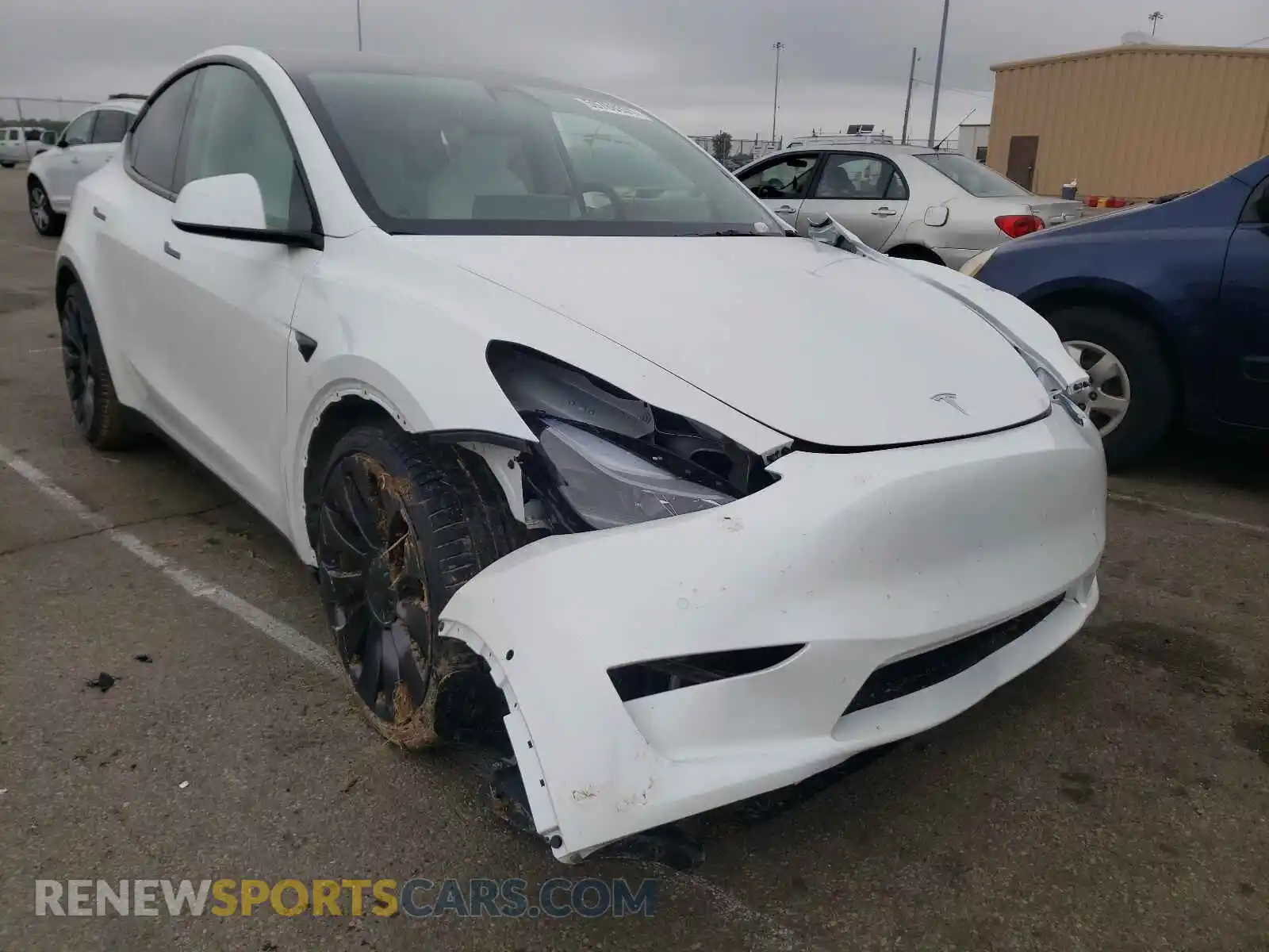 1 Photograph of a damaged car 5YJYGDEF8MF252119 TESLA MODEL Y 2021