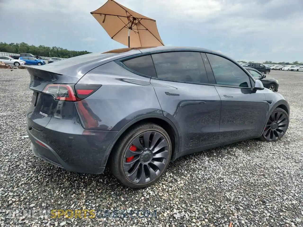 3 Photograph of a damaged car 5YJYGDEF8MF252329 TESLA MODEL Y 2021