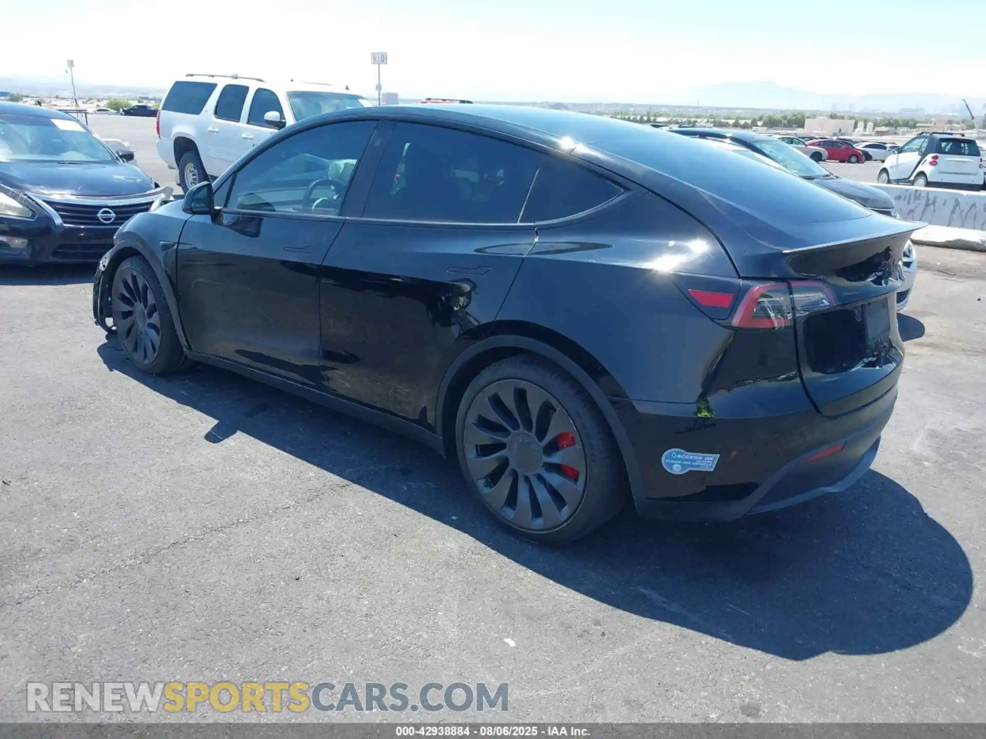 3 Photograph of a damaged car 5YJYGDEF8MF261113 TESLA MODEL Y 2021
