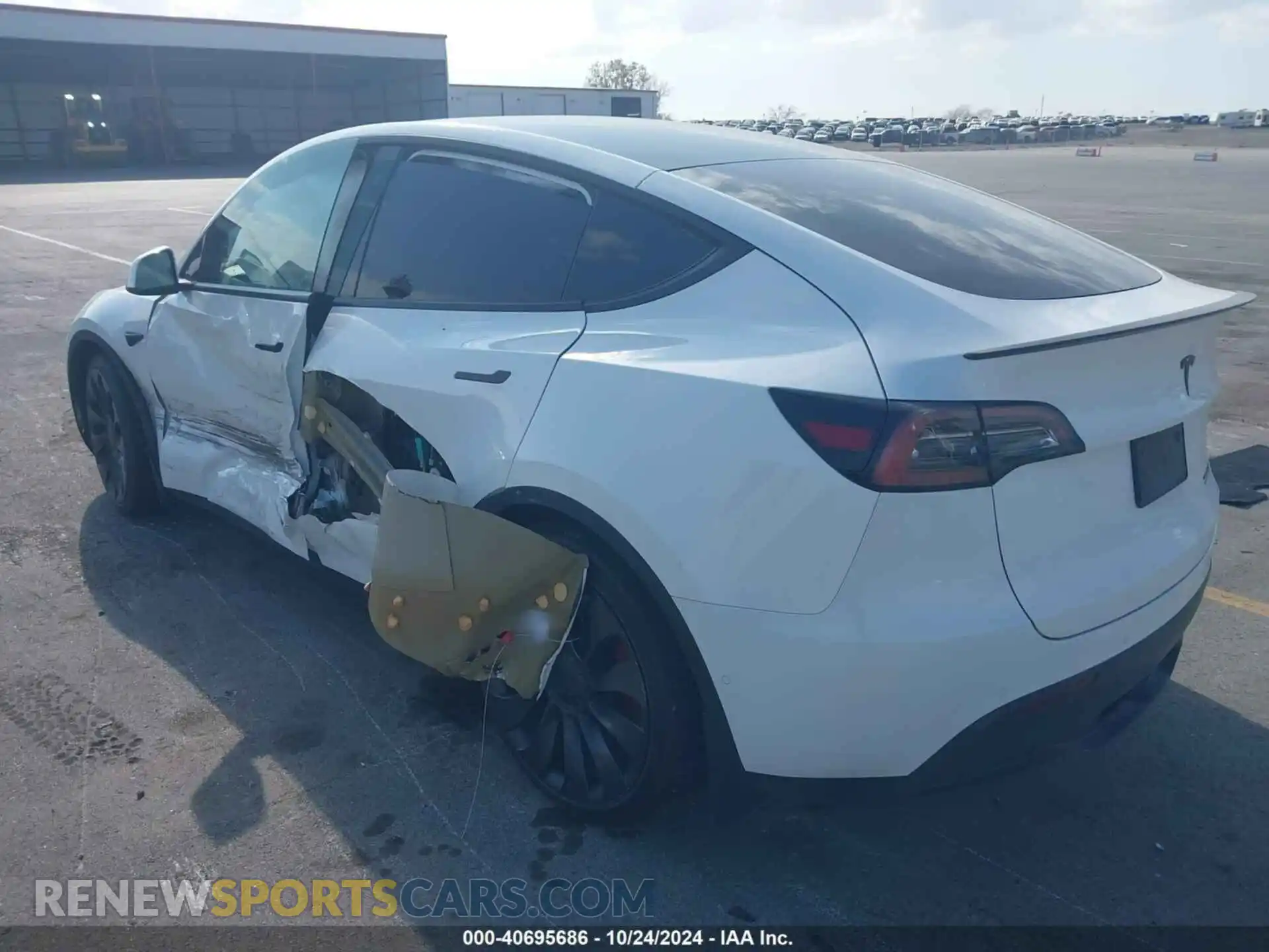 3 fotografías del automóvil dañado 5YJYGDEF8MF303912 TESLA MODEL Y 2021