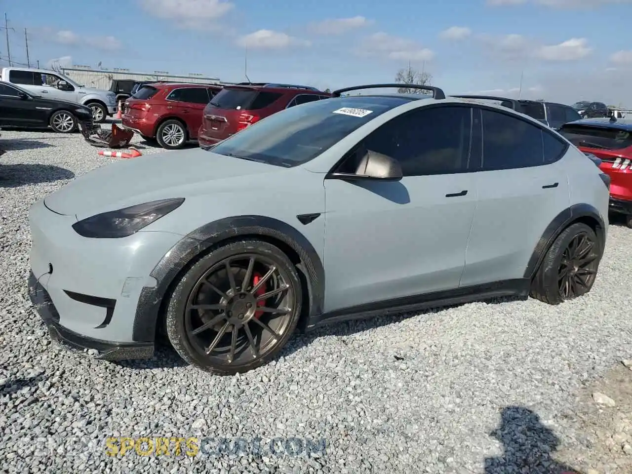 1 Photograph of a damaged car 5YJYGDEF9MF079016 TESLA MODEL Y 2021