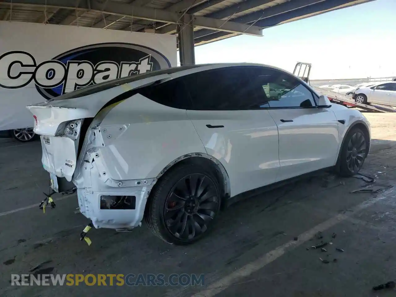3 Photograph of a damaged car 5YJYGDEF9MF094812 TESLA MODEL Y 2021
