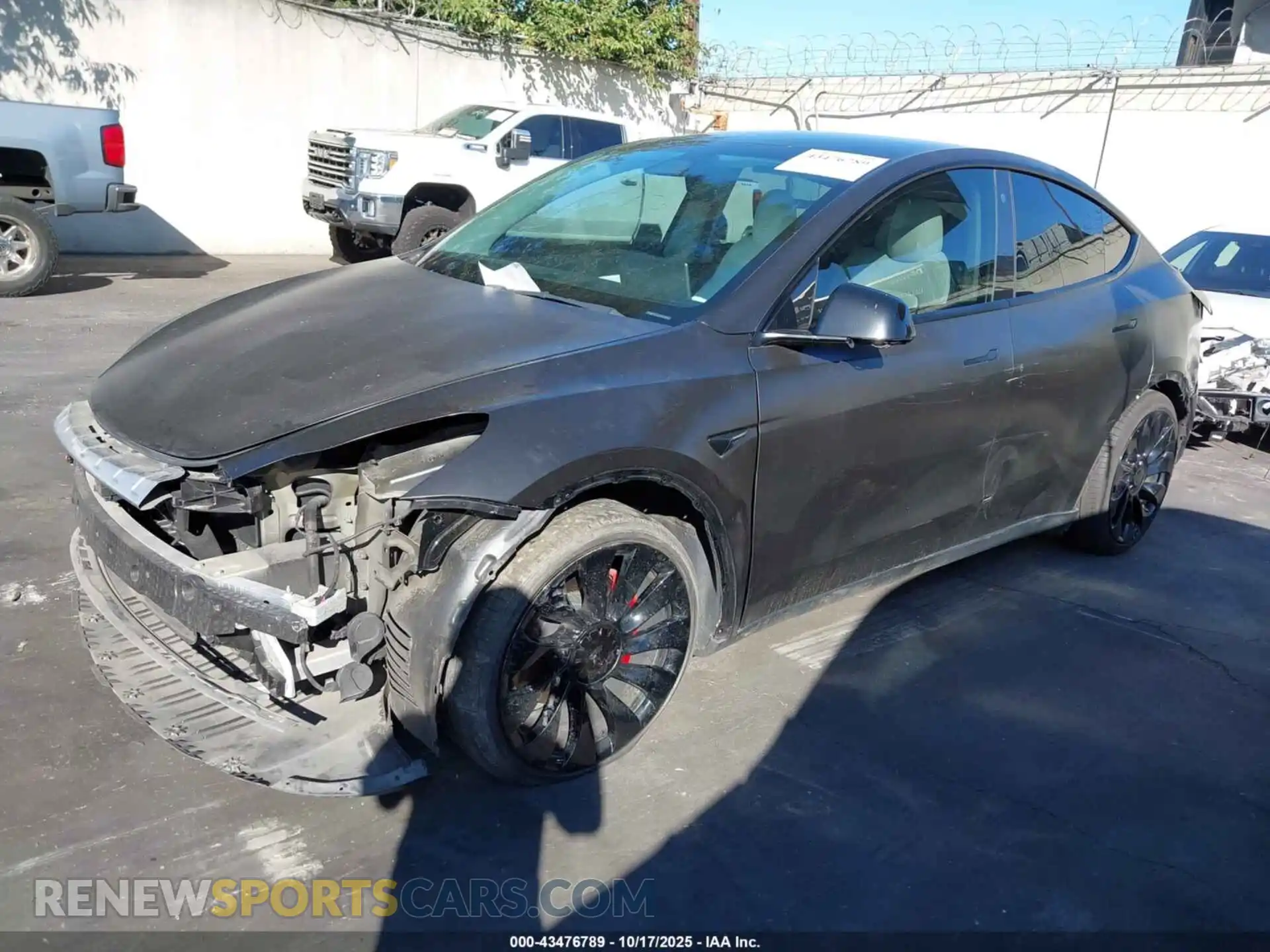 2 Photograph of a damaged car 5YJYGDEF9MF097922 TESLA MODEL Y 2021