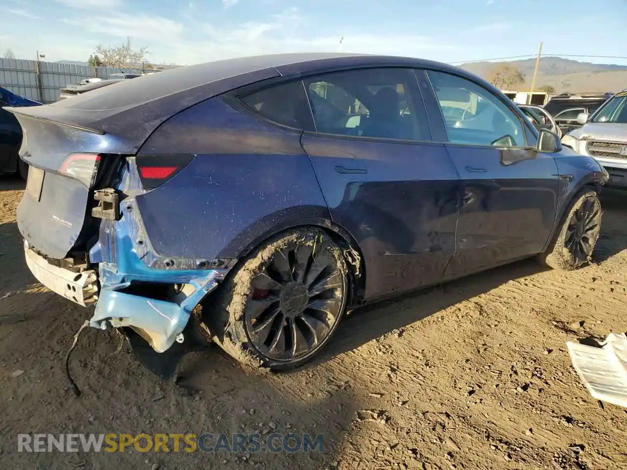 3 Photograph of a damaged car 5YJYGDEF9MF246622 TESLA MODEL Y 2021
