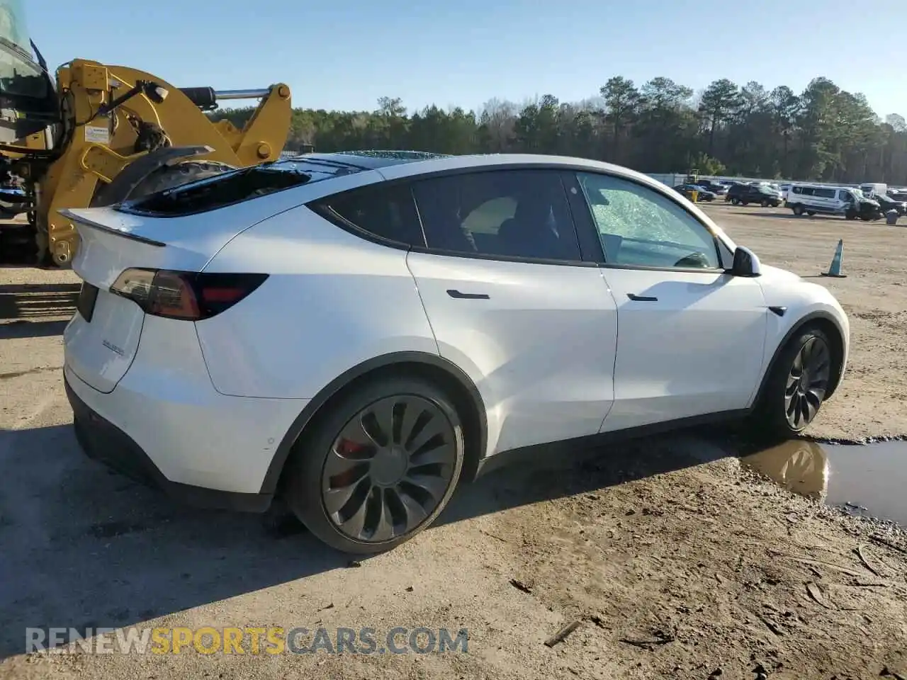 3 Photograph of a damaged car 5YJYGDEF9MF251819 TESLA MODEL Y 2021