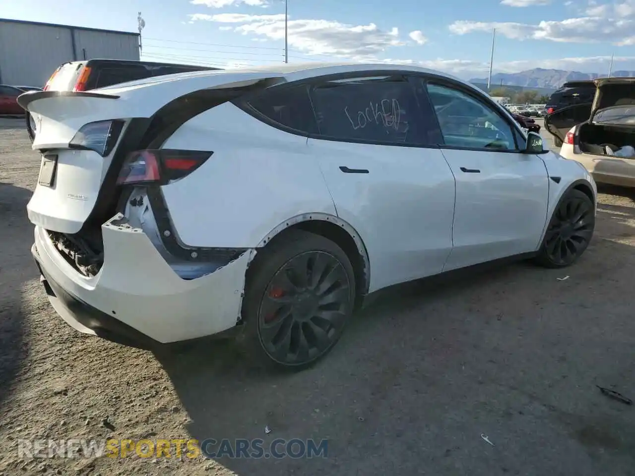 3 Photograph of a damaged car 5YJYGDEFXMF097928 TESLA MODEL Y 2021