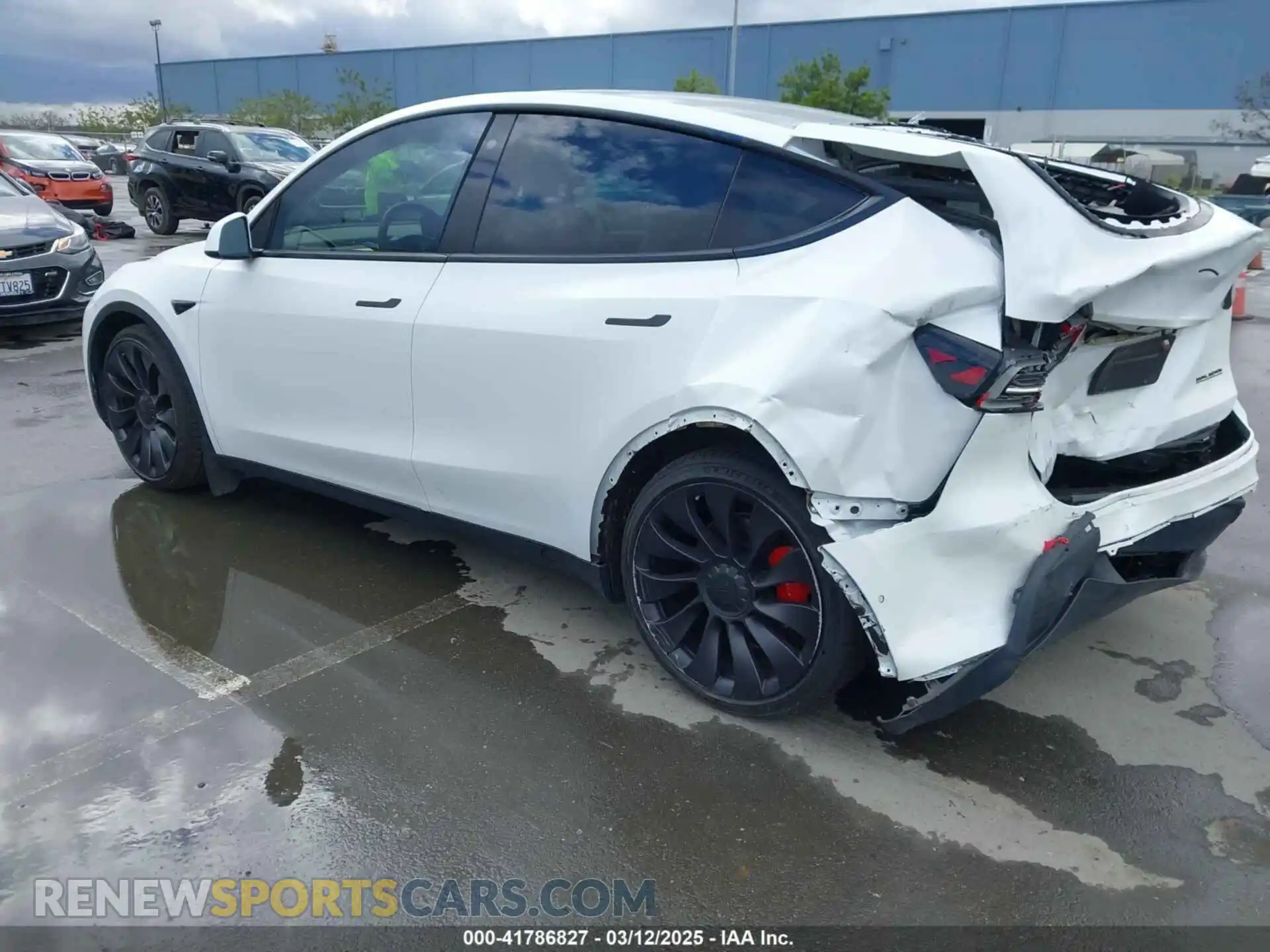 3 Photograph of a damaged car 5YJYGDEFXMF230350 TESLA MODEL Y 2021