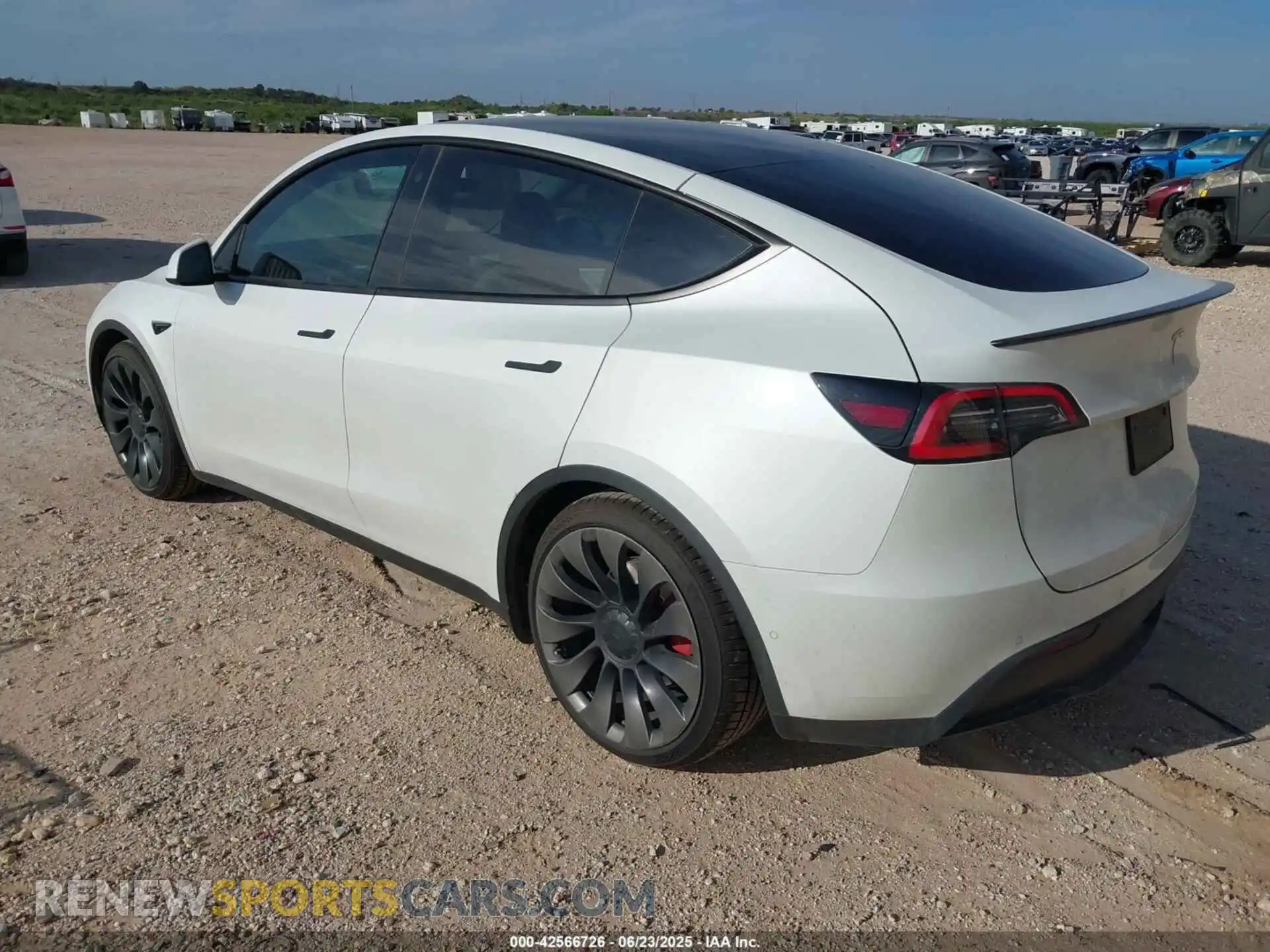 3 Photograph of a damaged car 5YJYGDEFXMF245110 TESLA MODEL Y 2021
