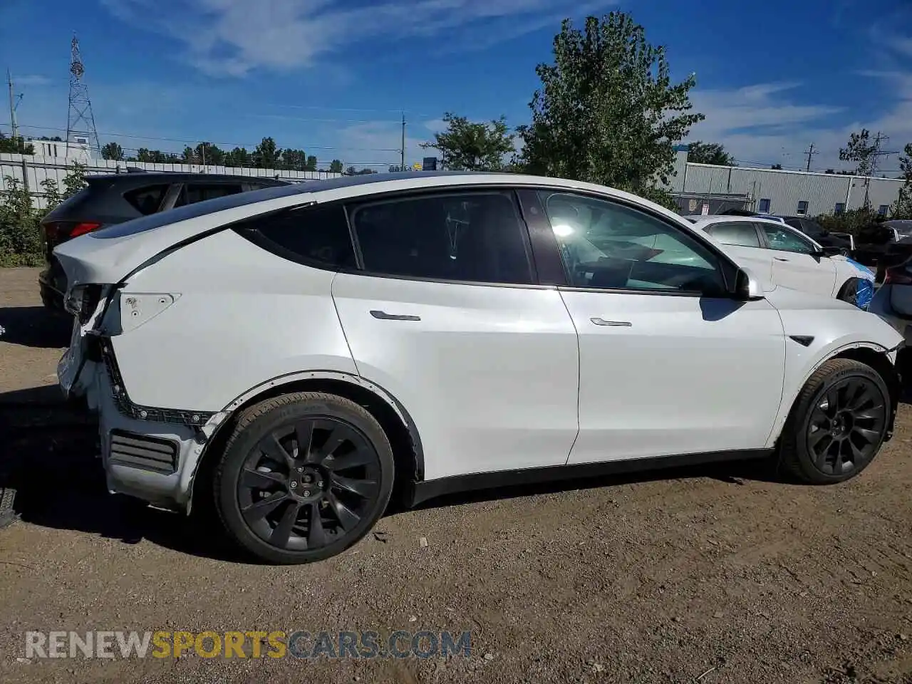 3 Photograph of a damaged car 7SAYGAEE0NF327194 TESLA MODEL Y 2022