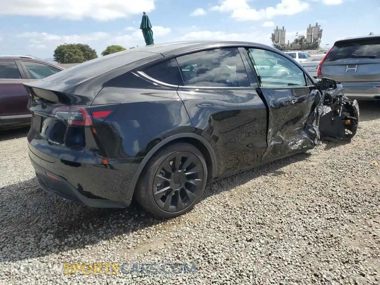 3 Photograph of a damaged car 7SAYGAEE0NF340771 TESLA MODEL Y 2022