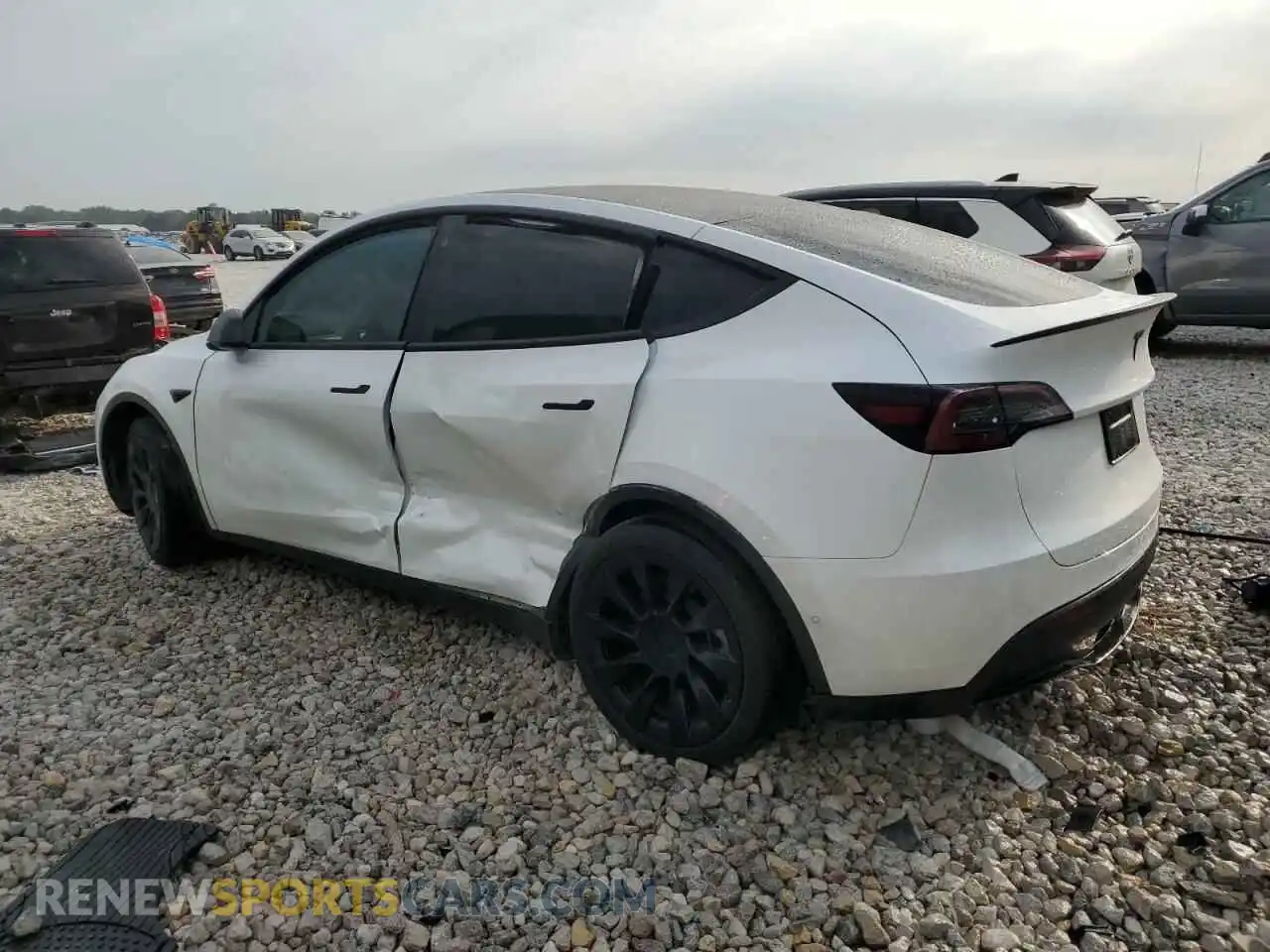 2 Photograph of a damaged car 7SAYGAEE0NF521885 TESLA MODEL Y 2022