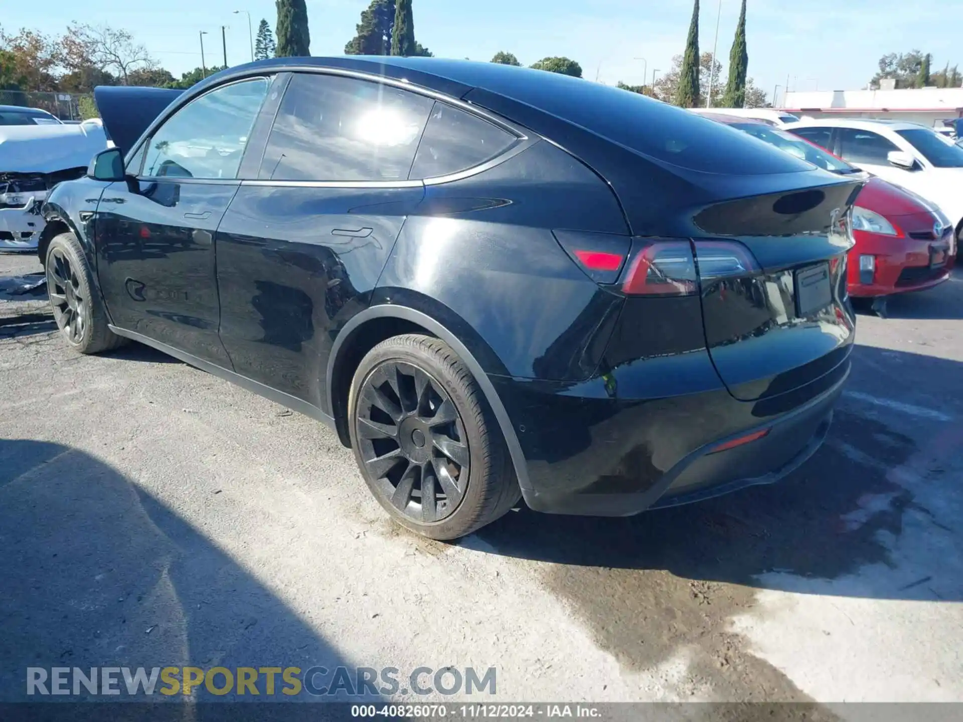 3 Photograph of a damaged car 7SAYGAEE0NF538282 TESLA MODEL Y 2022