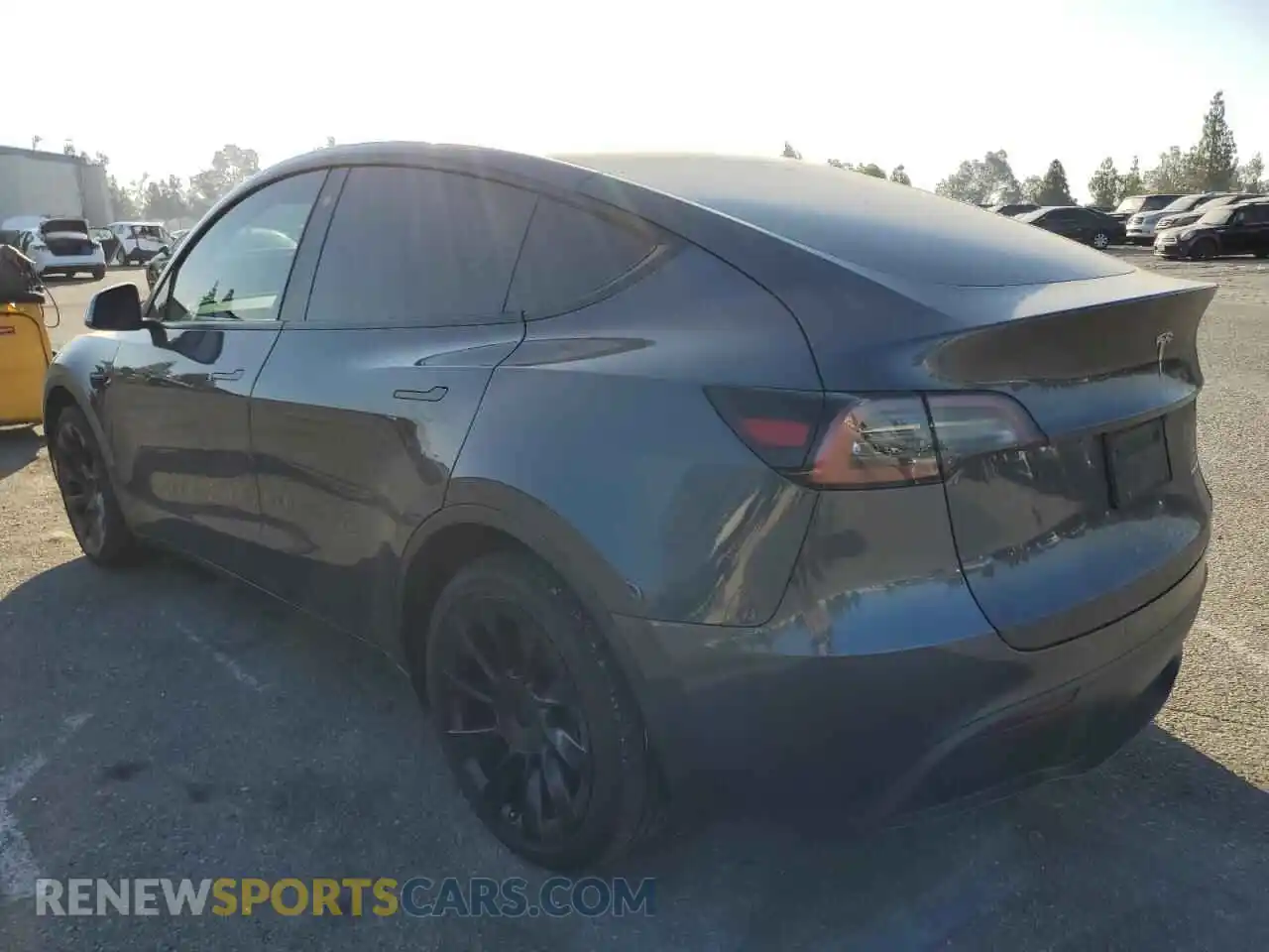 2 Photograph of a damaged car 7SAYGAEE0NF575901 TESLA MODEL Y 2022