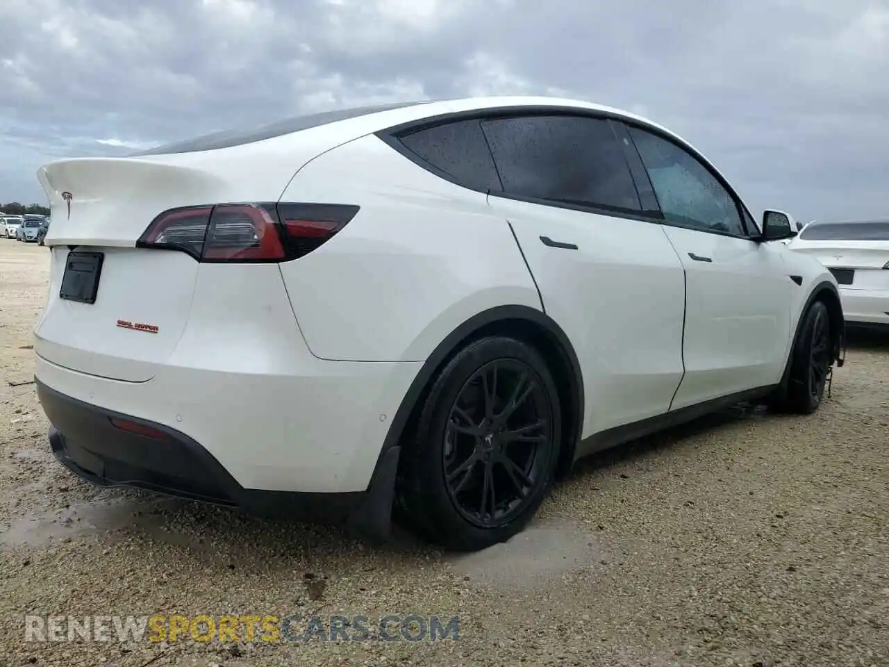 3 Photograph of a damaged car 7SAYGAEE1NF359510 TESLA MODEL Y 2022