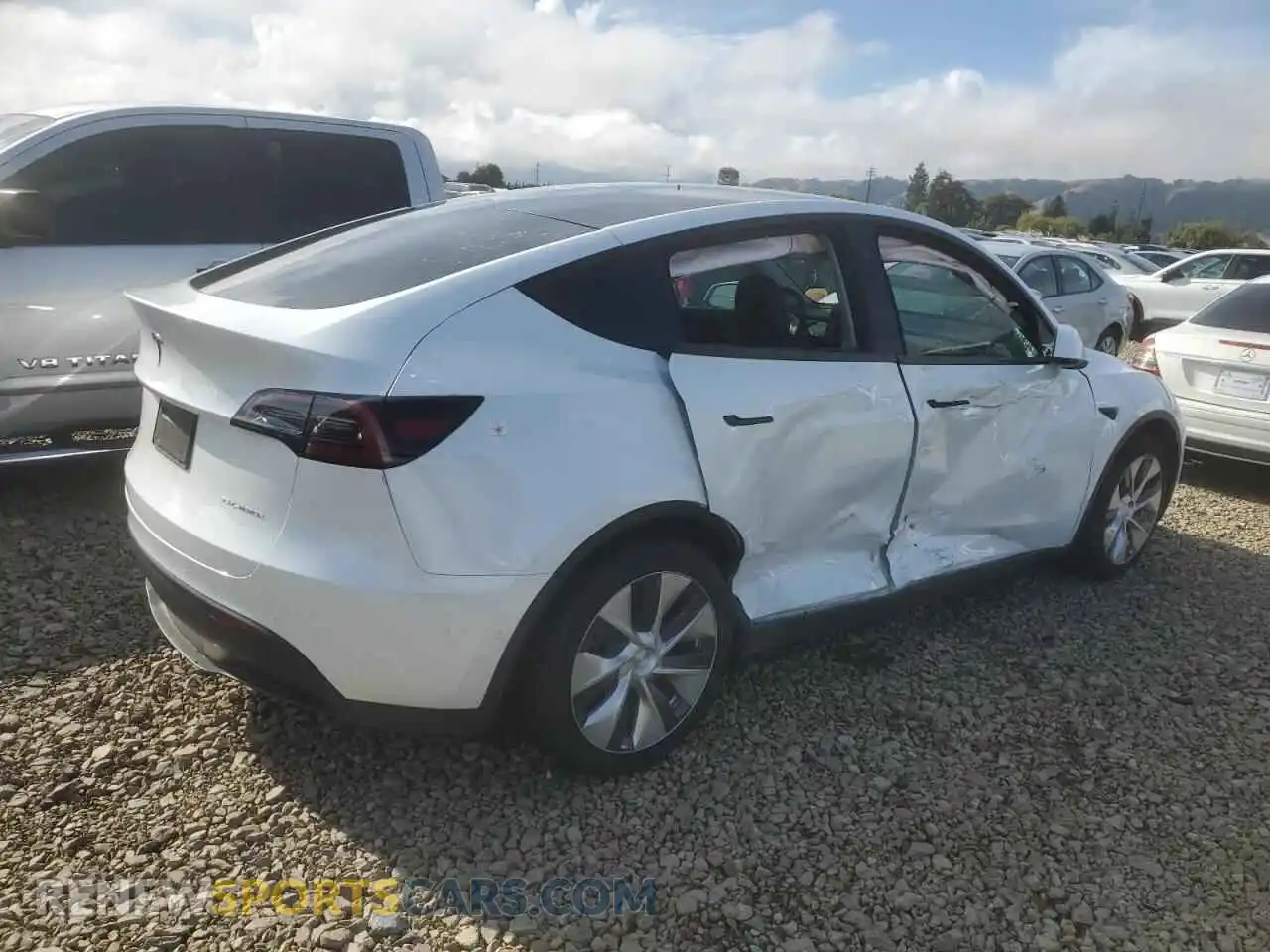 3 Photograph of a damaged car 7SAYGAEE1NF403523 TESLA MODEL Y 2022
