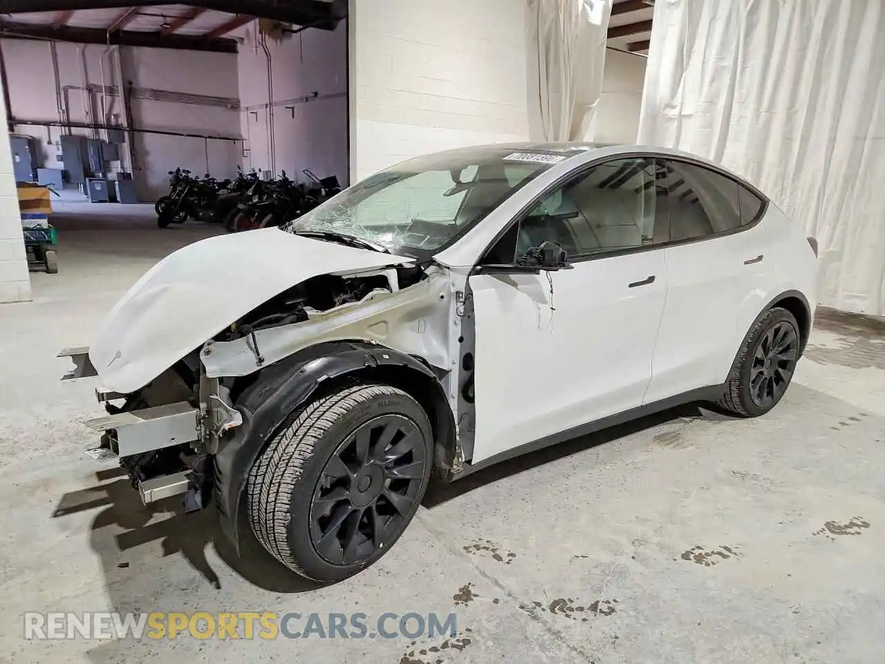 1 Photograph of a damaged car 7SAYGAEE1NF518882 TESLA MODEL Y 2022