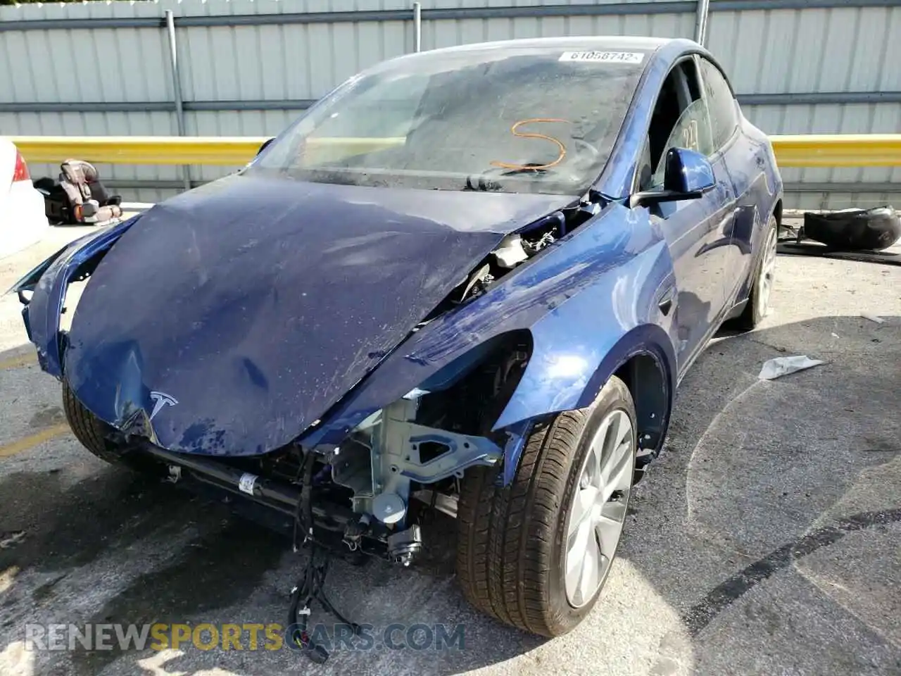 2 Photograph of a damaged car 7SAYGAEE1NF533219 TESLA MODEL Y 2022