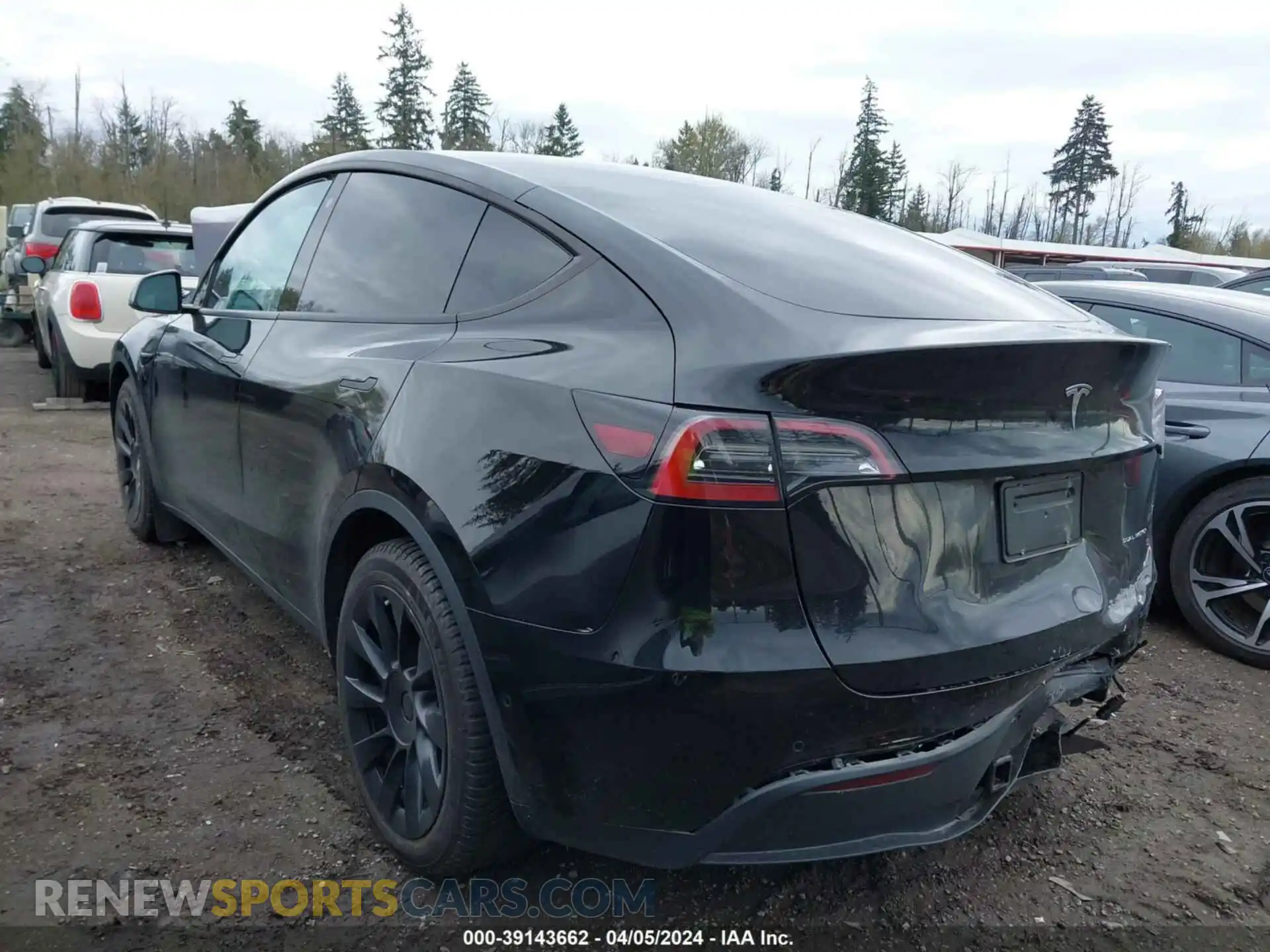 3 Photograph of a damaged car 7SAYGAEE1NF533849 TESLA MODEL Y 2022